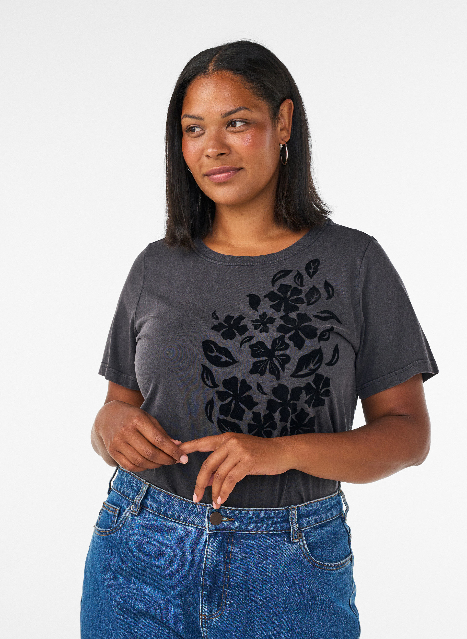 T-shirt en coton bio avec imprim&eacute;, Gris anthracite, Model