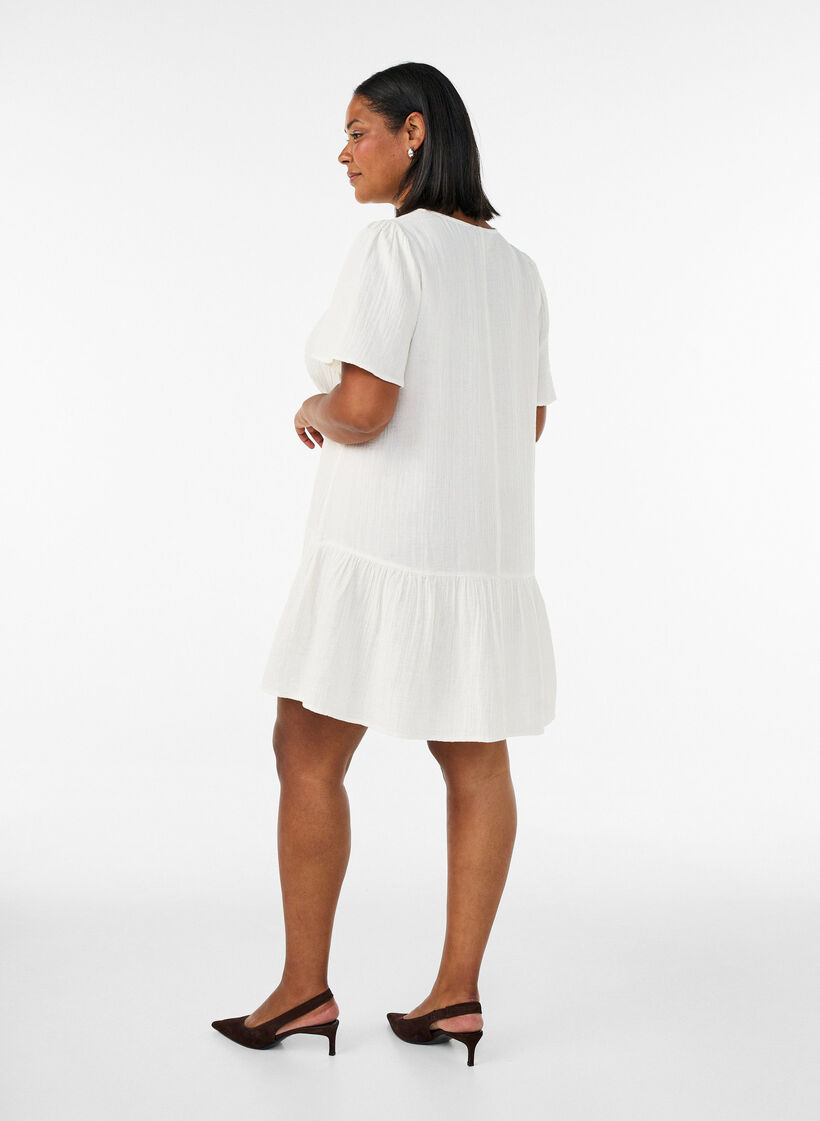 Robe &agrave; manches courtes en coton &agrave; une coupe &eacute;vas&eacute;e, Vanille, Model image number 2