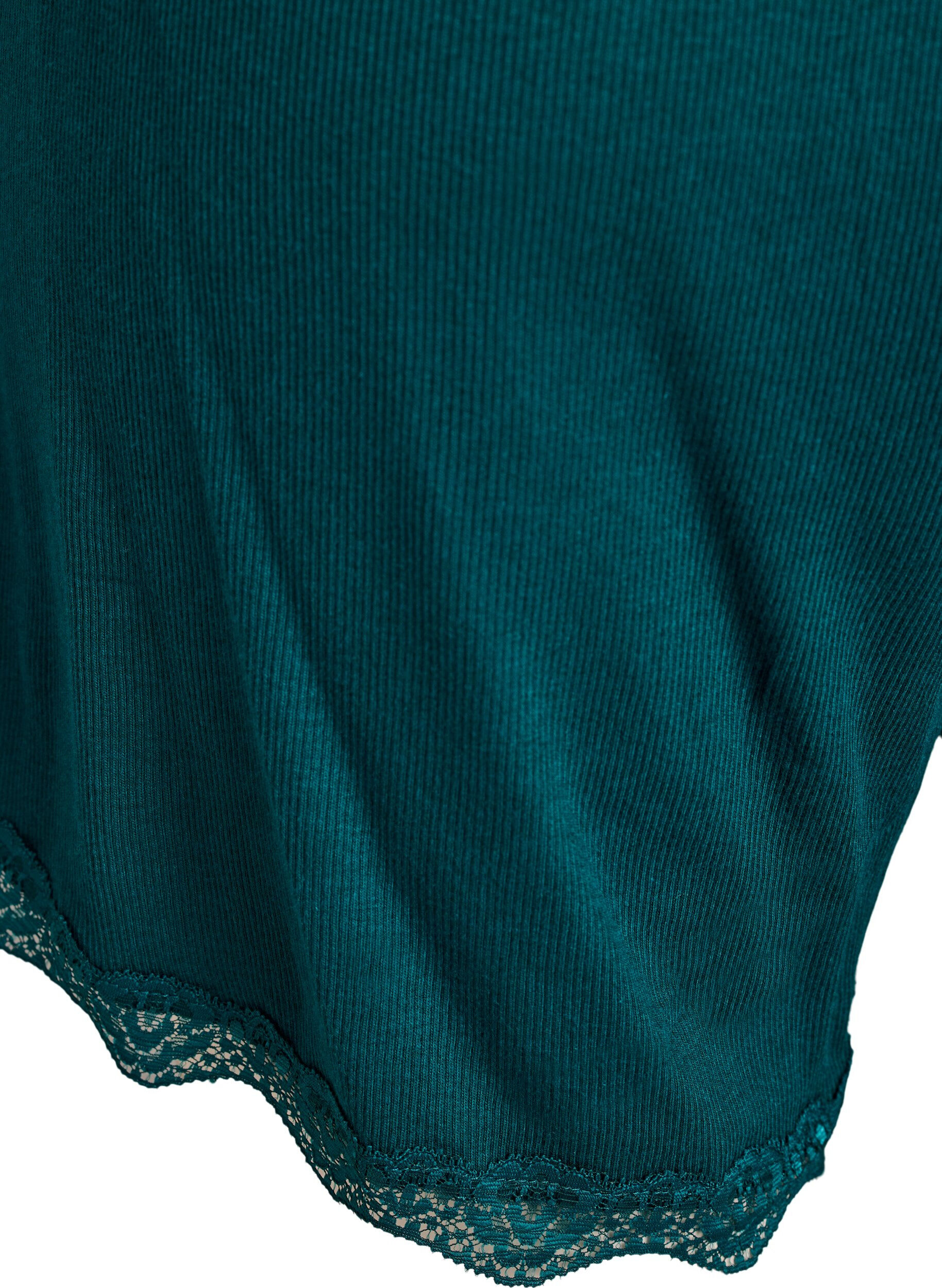 ZizziLockere Nachtshorts aus geripptem Material mit Spitzensaum, Gr&uuml;n, Packshot image number 3