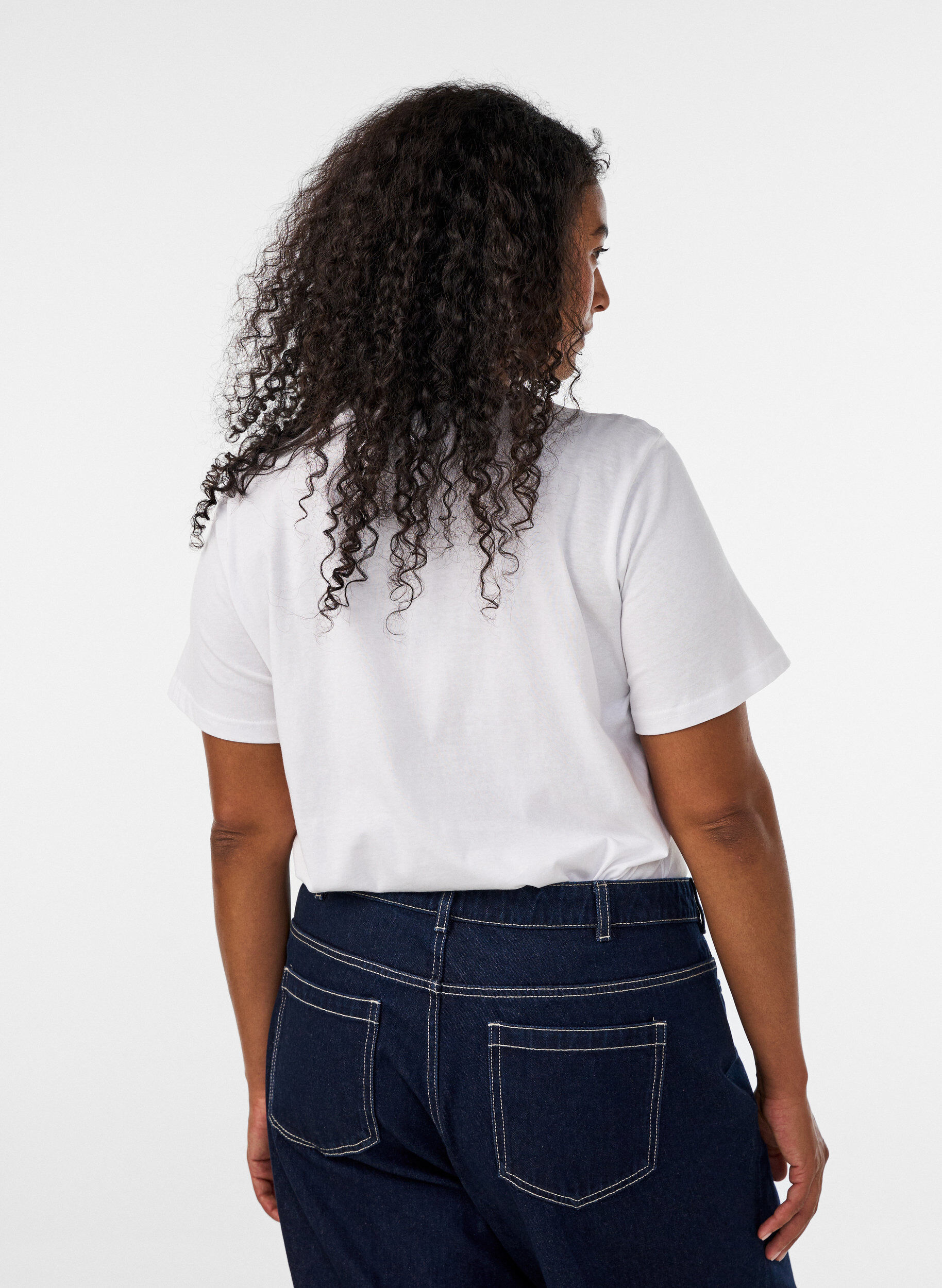 ZizziT-Shirt aus Baumwolle mit Text-Badge, Wei&szlig;, Model image number 2