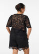 Short en dentelle taille haute avec poches, Noir, Model image number 2