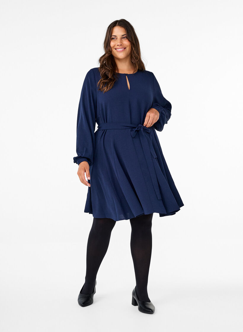 Langärmliges Kleid mit Bindegürtel, Navy Blazer, Model image number 2