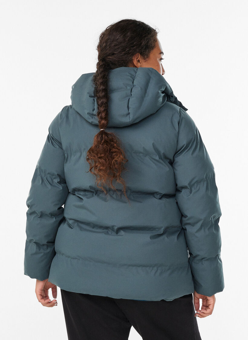 Kurze Steppjacke mit abnehmbarer Kapuze, Grün, Model image number 2