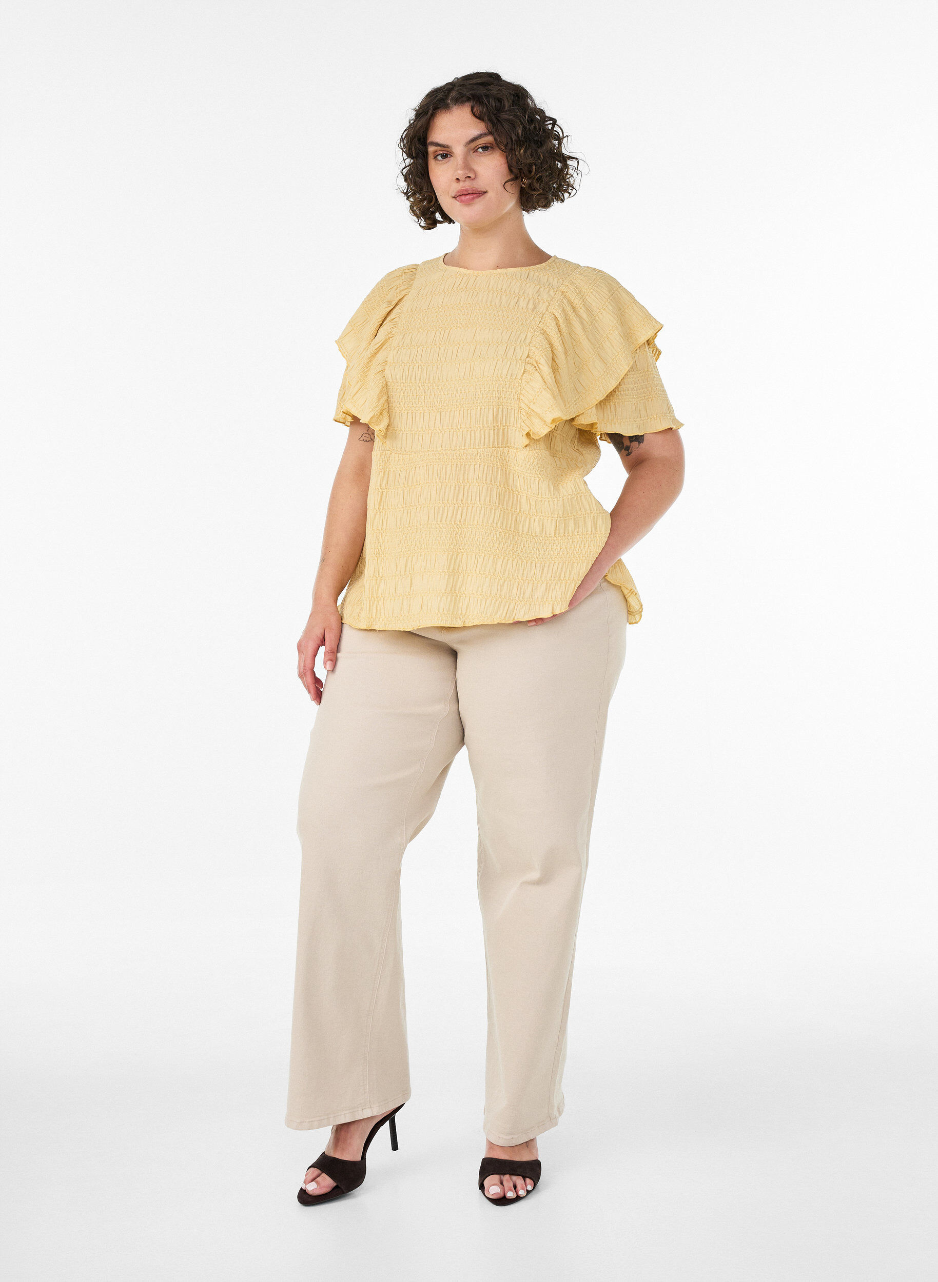 ZizziBluse mit gesmokter Textur und R&uuml;schen&auml;rmeln, Gelb, Model image number 1