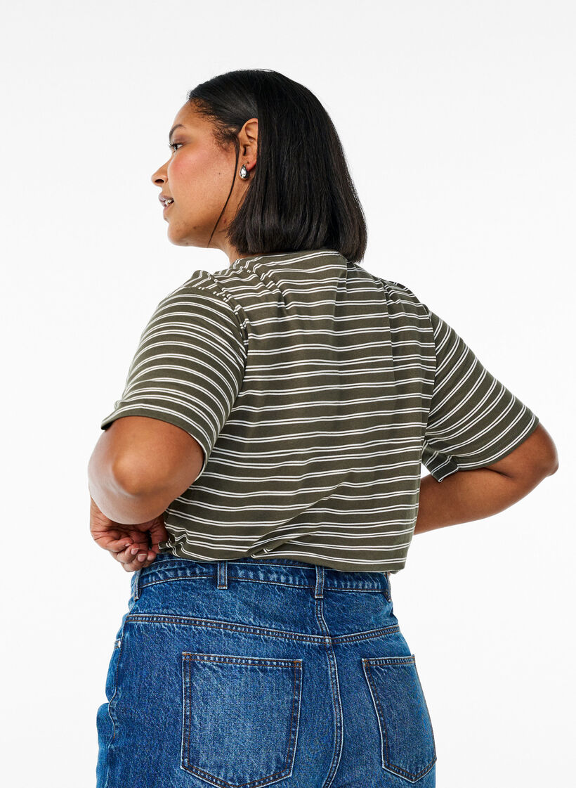 T-shirt rayé, Vert, Model image number 2