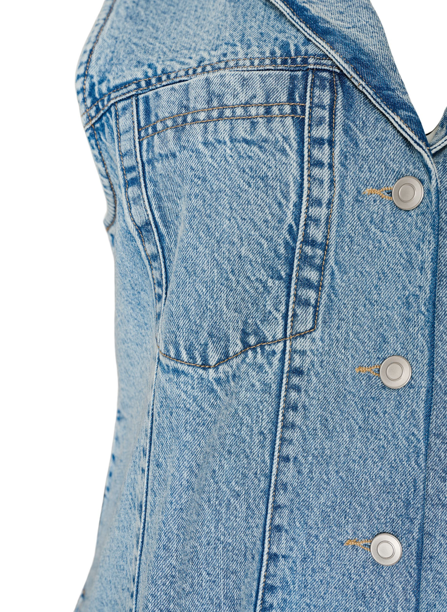 Zizzi &Auml;rmelloses Jeanskleid mit Knopfleiste und Schlitzen, Blau, Packshot image number 3