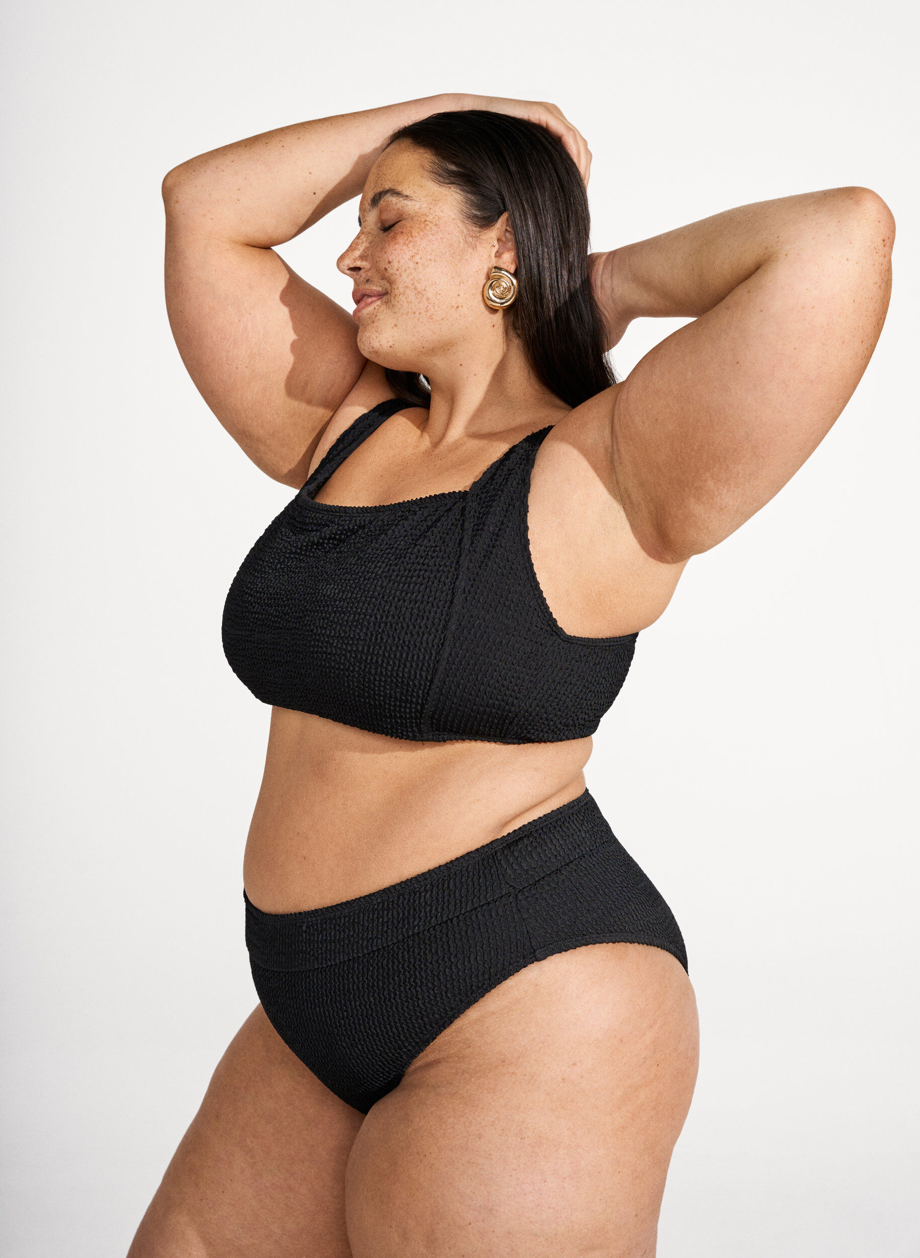 Zizzi Bikinioberteil aus Krepp mit verstellbaren Tr&auml;gern, Schwarz, Image image number 0