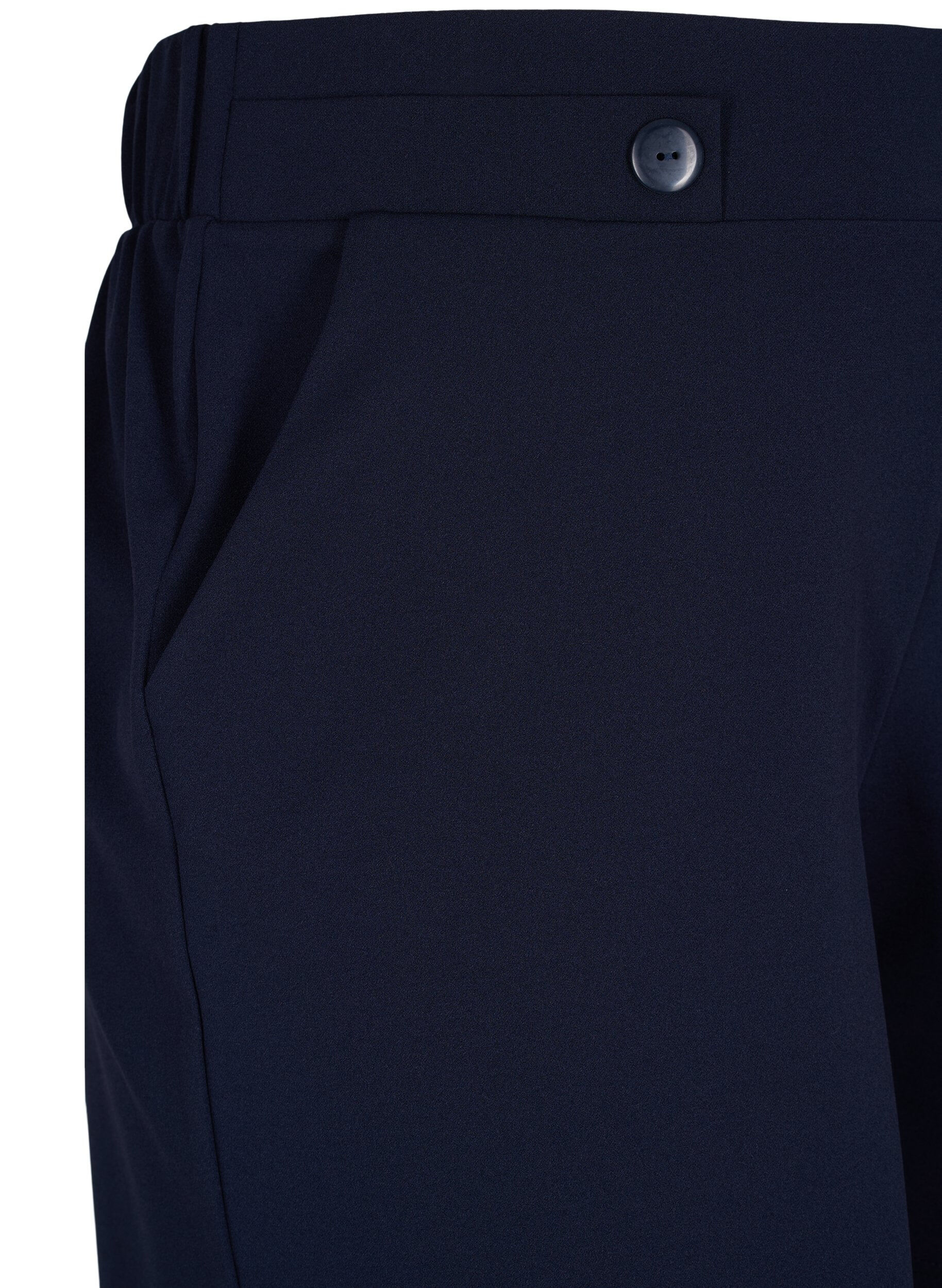 Zizzi Shorts mit Taschen und lockerer Passform, Blau, Packshot image number 2