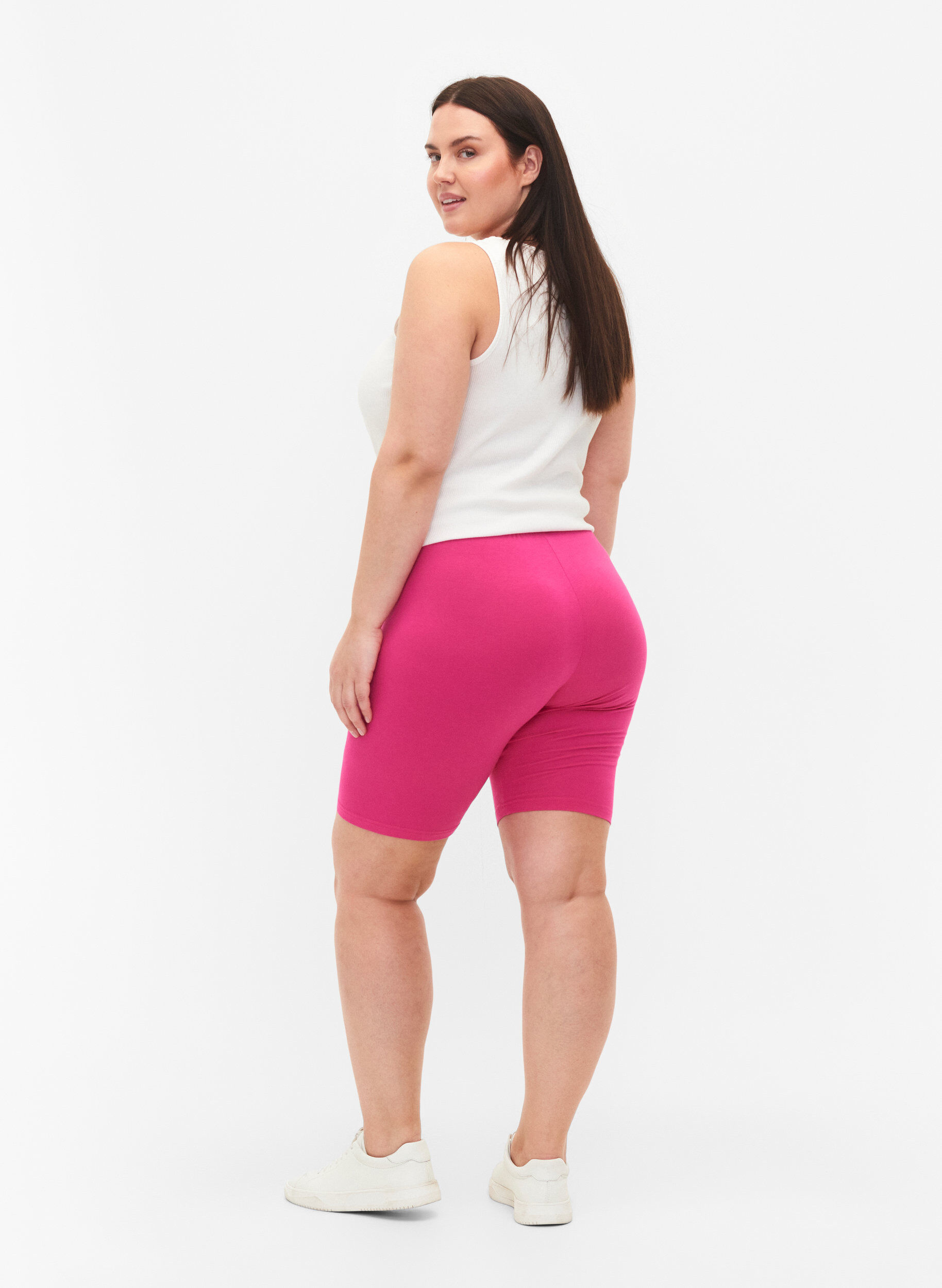 Zizzi Short cycliste de base de couleur unie, Rose, Model image number 2