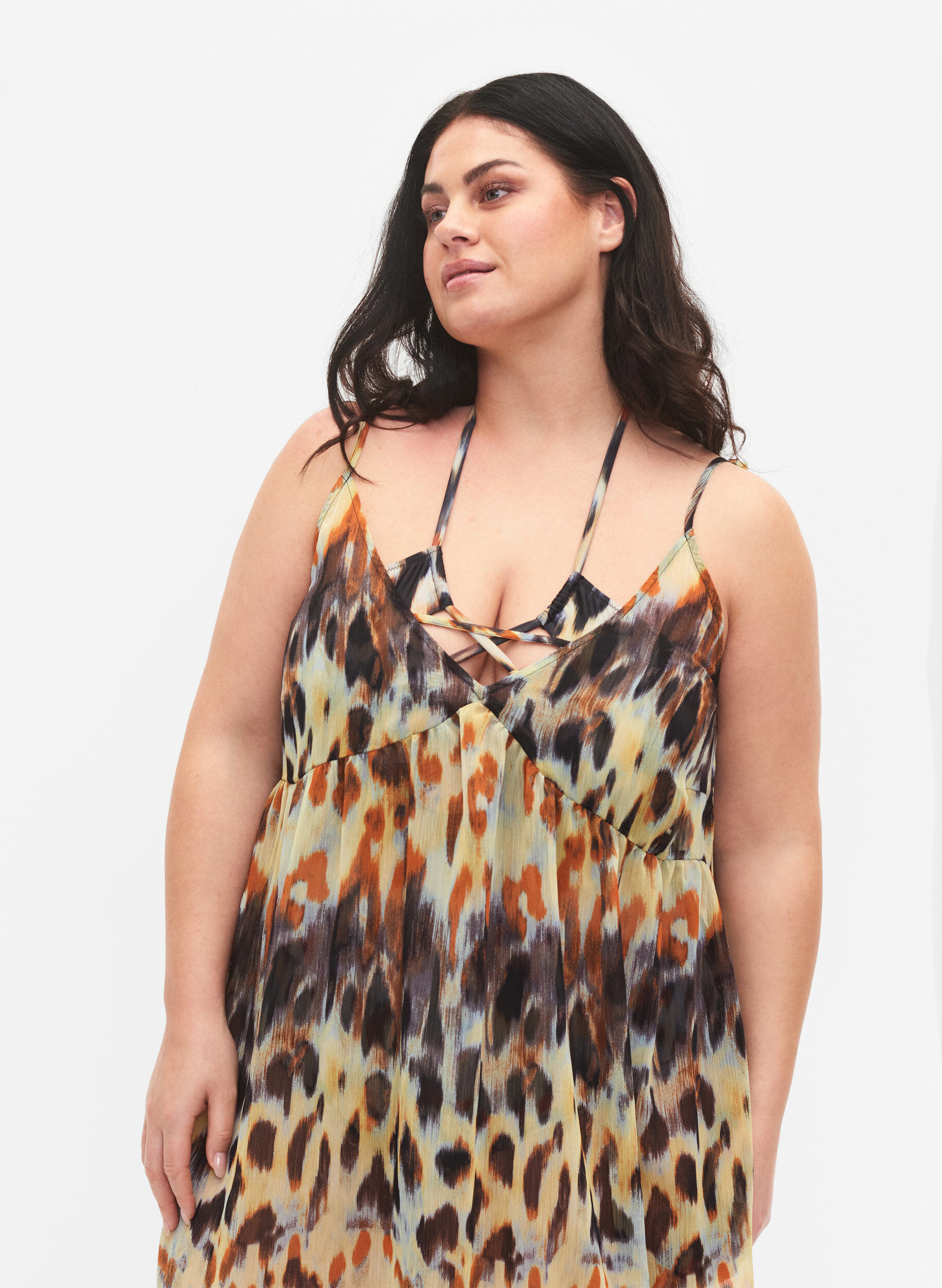 Zizzi Robe de plage imprim&eacute;e &agrave; fleurs avec bretelles, Abstract Leopard, Model image number 2