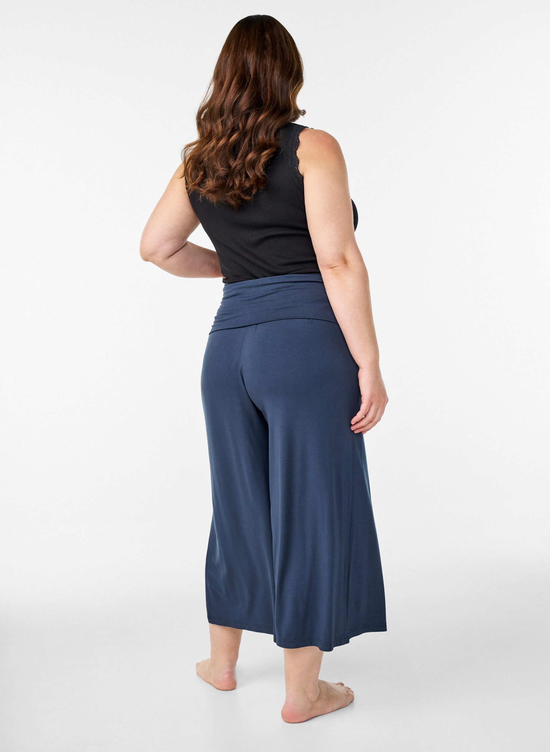 Zizzi Culotte aus Jersey mit hoher Taille, Blau, Model image number 1