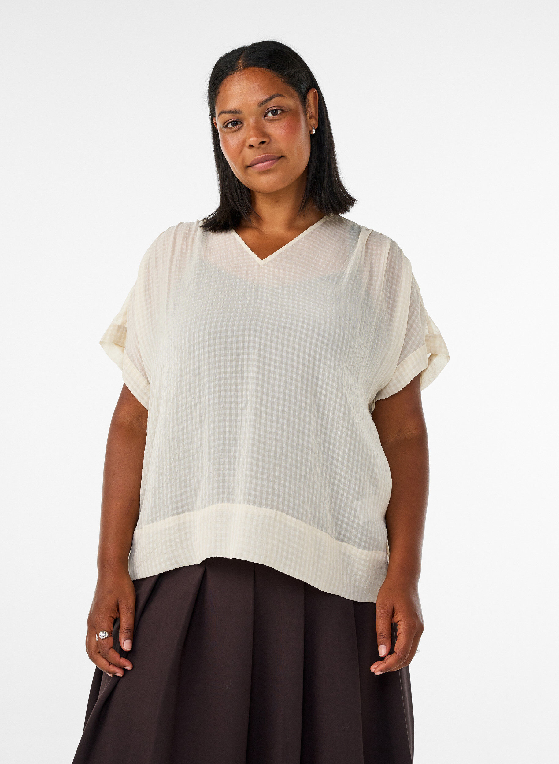 Blouse en seersucker avec col en V, Beige, Model