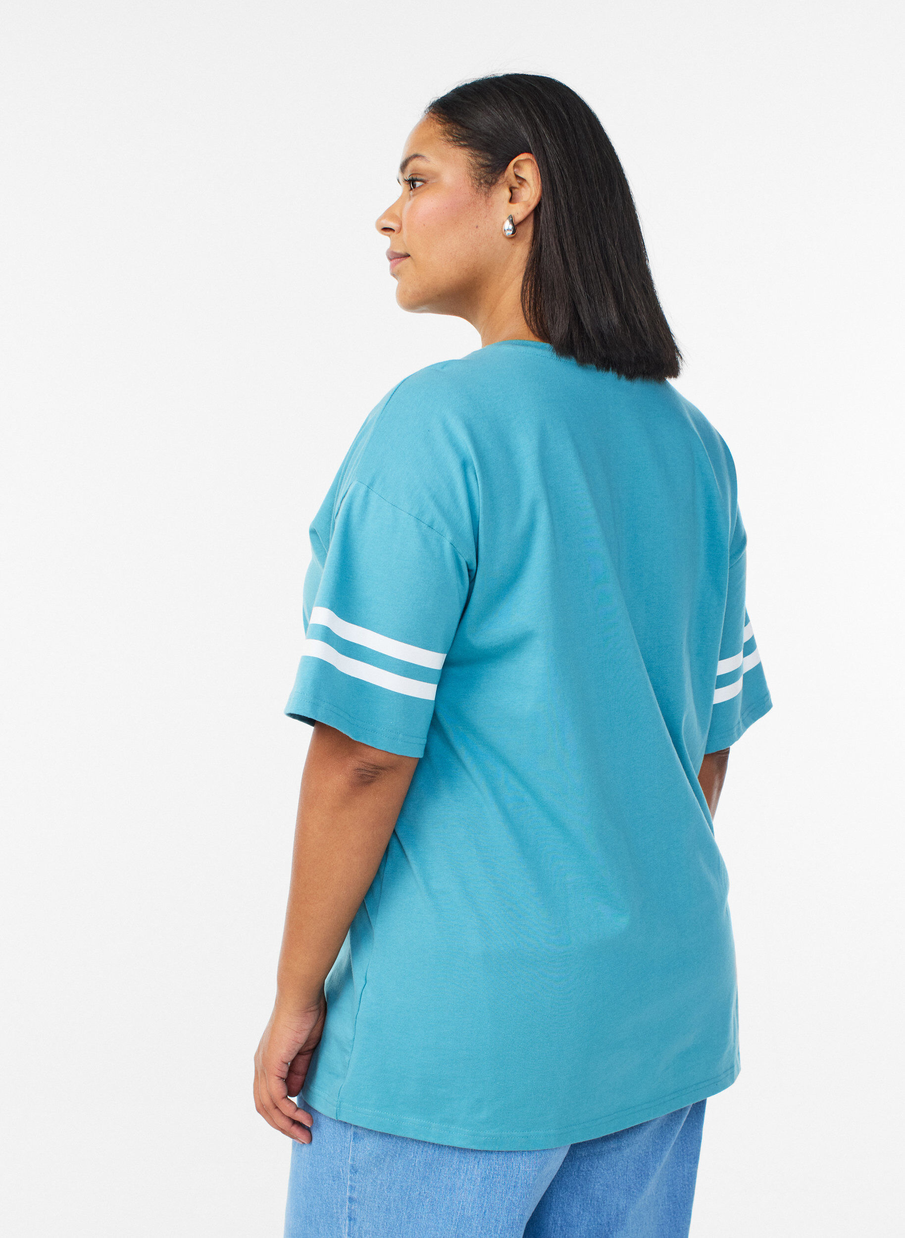 Zizzi Sportliches Oversize-College-T-Shirt, Blau, Model image number 2