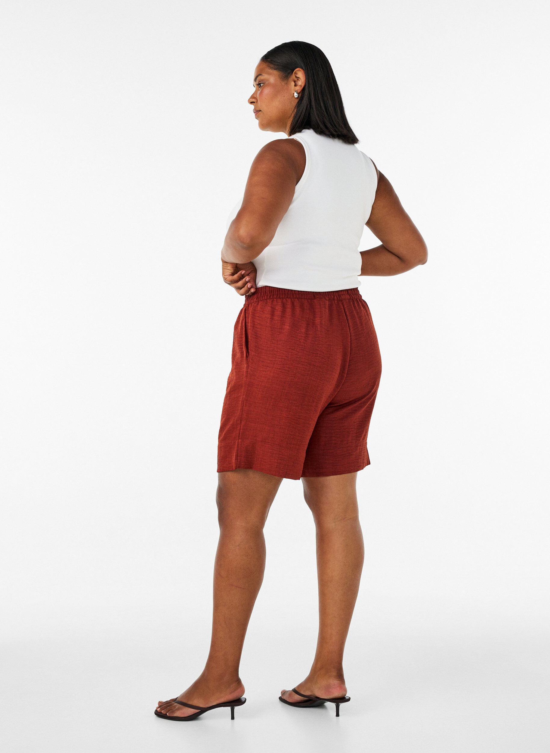 ZizziShorts mit Taschen und hoher Taille, Rot, Model image number 2