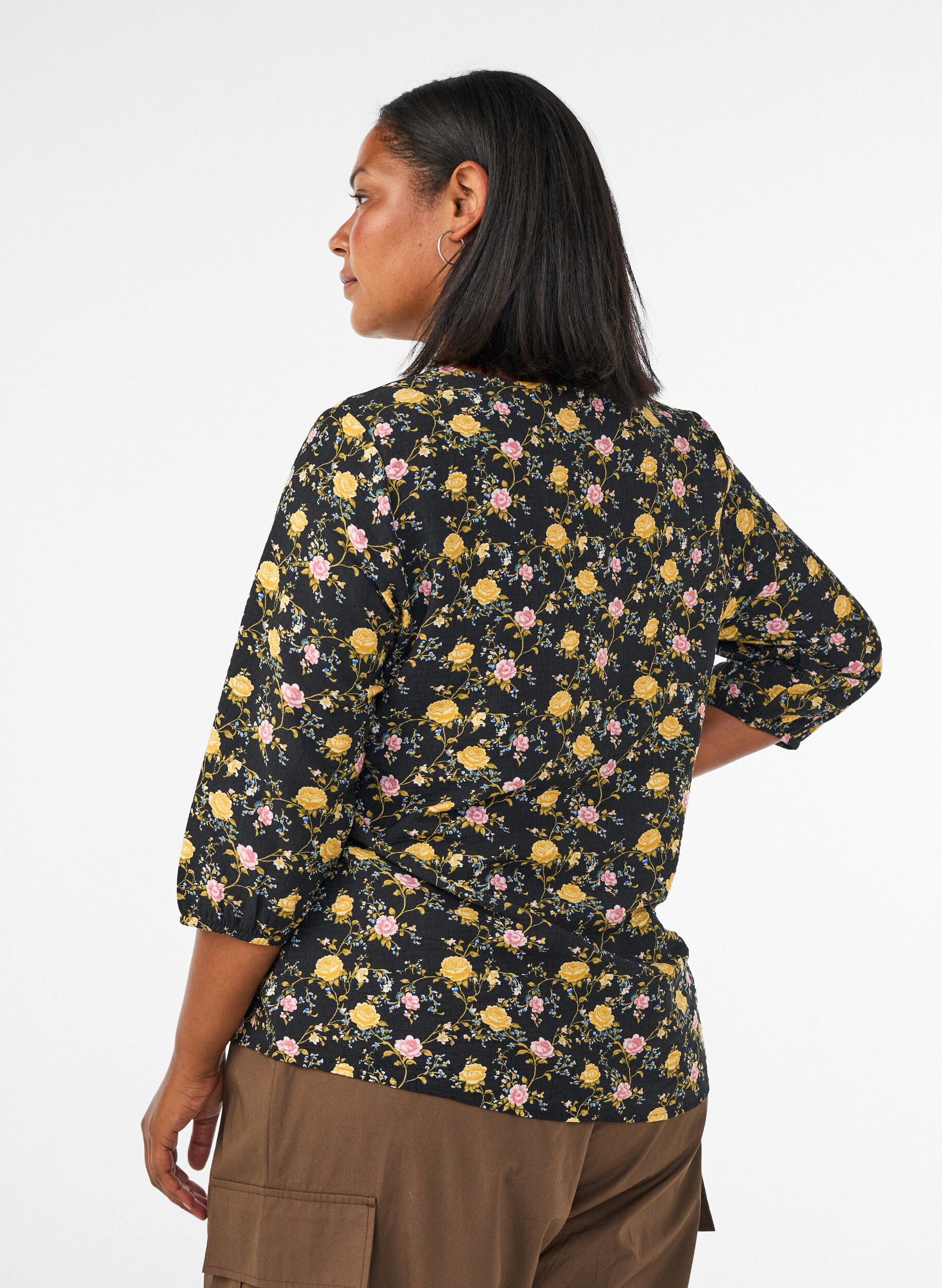 ZizziGemusterte Bluse aus Viskose mit 3/4-&Auml;rmeln, Schwarz, Model image number 2
