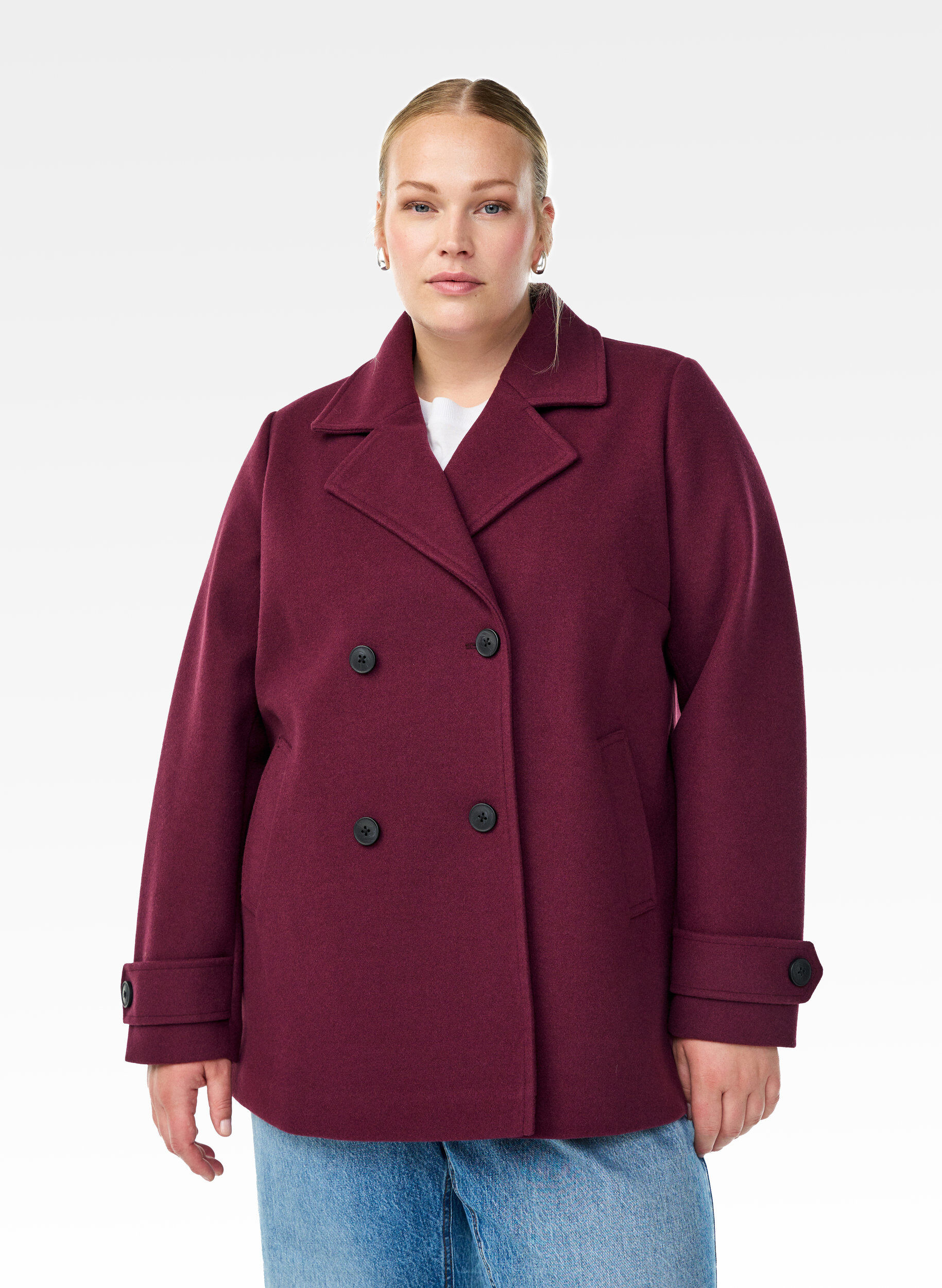 Manteau court avec fermeture &agrave; double-boutonnage, Bordeaux, Model