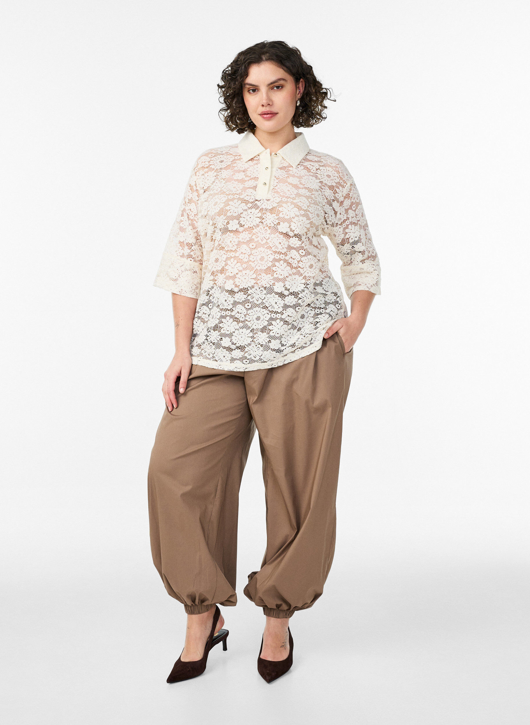 Zizzi Spitzenbluse mit Kragen und 1/2-&Auml;rmeln, Vanille, Model image number 1