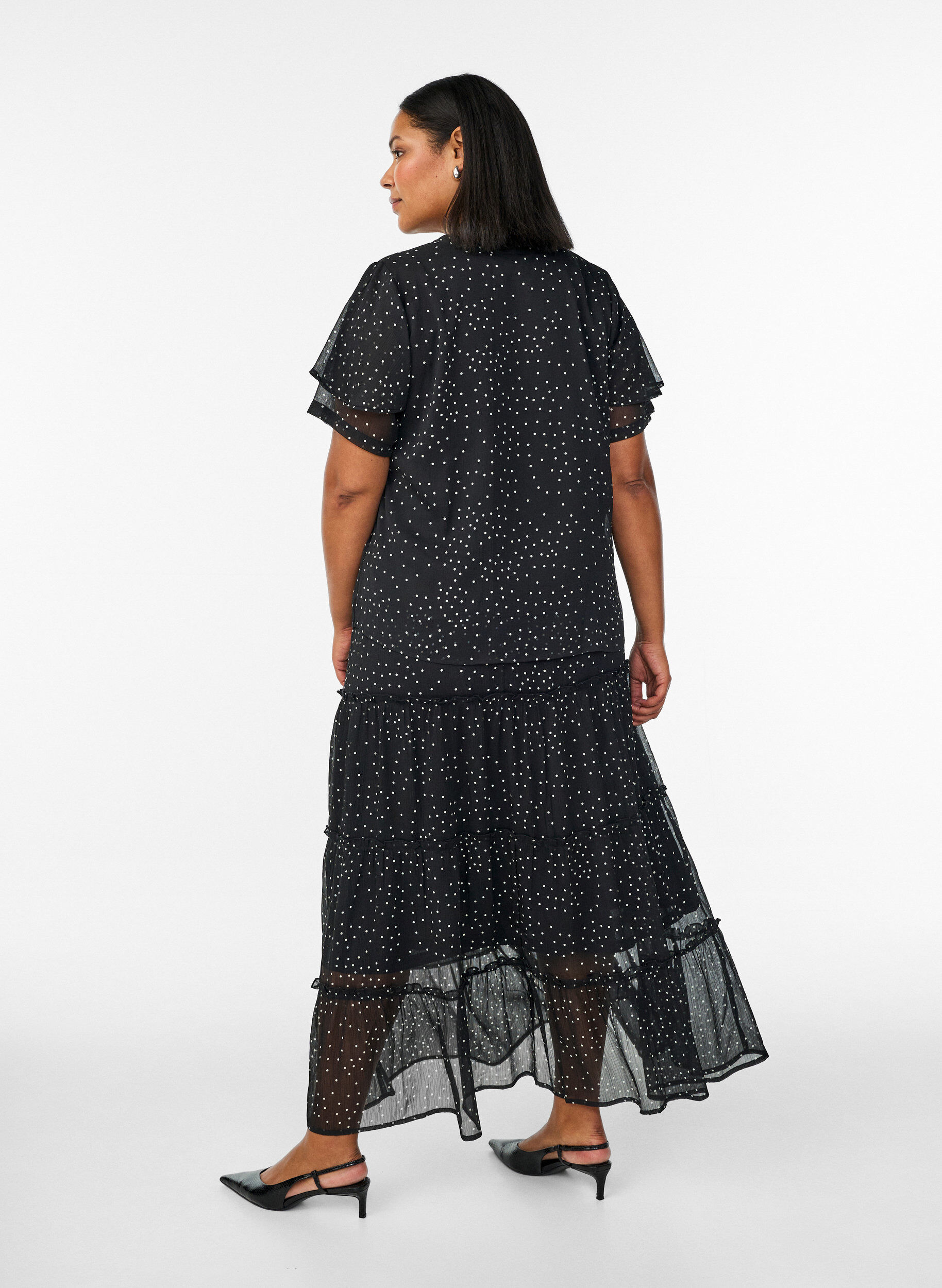 Zizzi Jupe longue &eacute;vas&eacute;e en mousseline &agrave; pois, Noir, Model image number 1