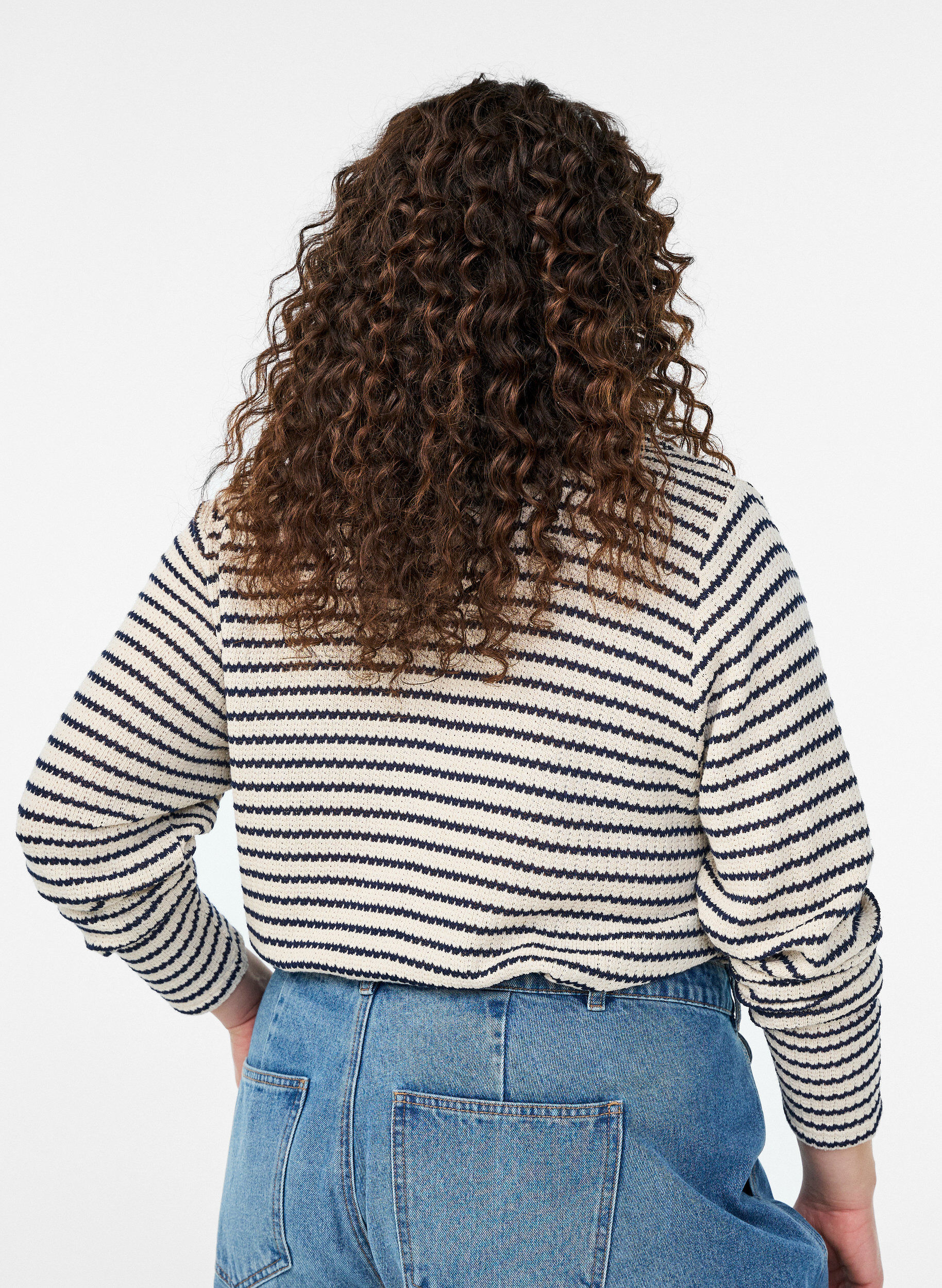 Zizzi Blouse ray&eacute;e en jersey avec col et d&eacute;collet&eacute; en V, Beige, Model image number 2