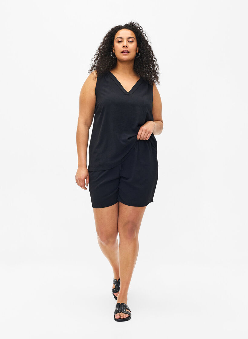 Kurze Hose mit Taschen und elastischem Bund, Schwarz, Model image number 1