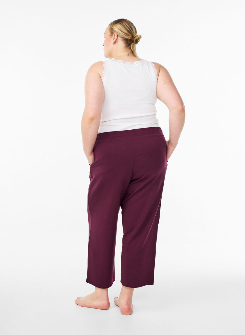 Pantalon 7/8 en modal m&eacute;lang&eacute; avec poches, Bordeaux fonc&eacute;, Model image number 1
