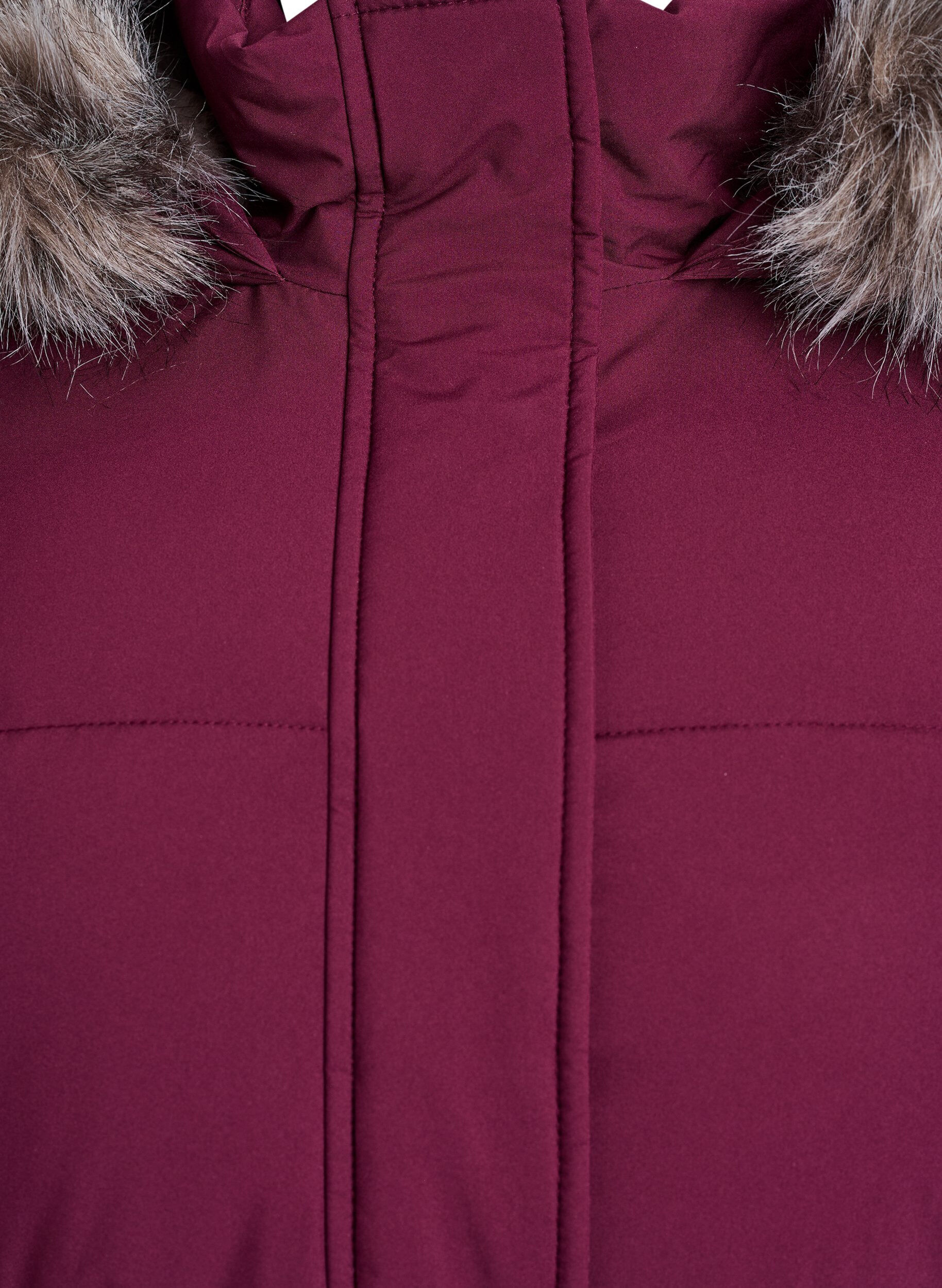 Zizzi Parka d&eacute;perlante avec col en fausse fourrure, Bordeaux fonc&eacute;, Packshot image number 2