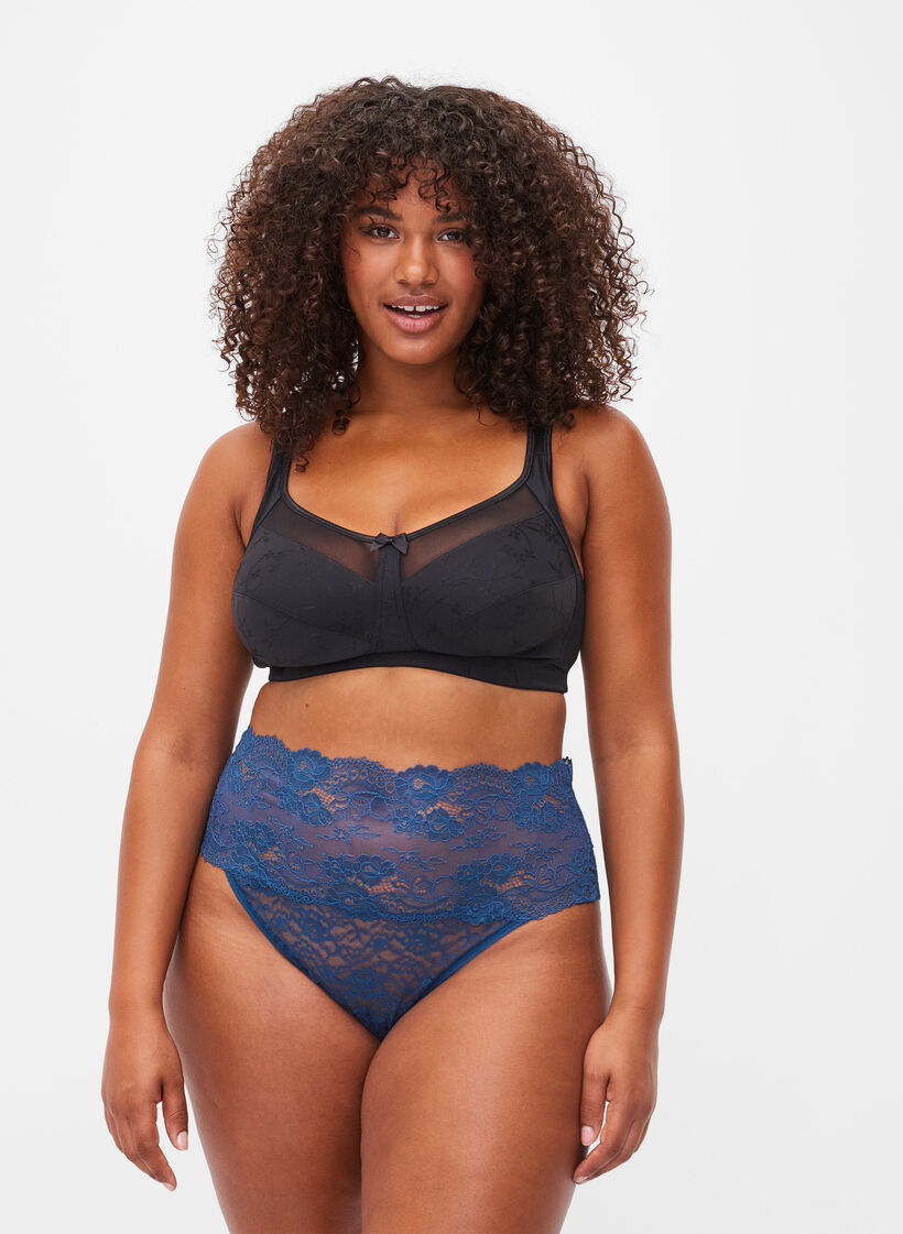 String en dentelle à 3 paires, Mix assortments AW, Model image number 0