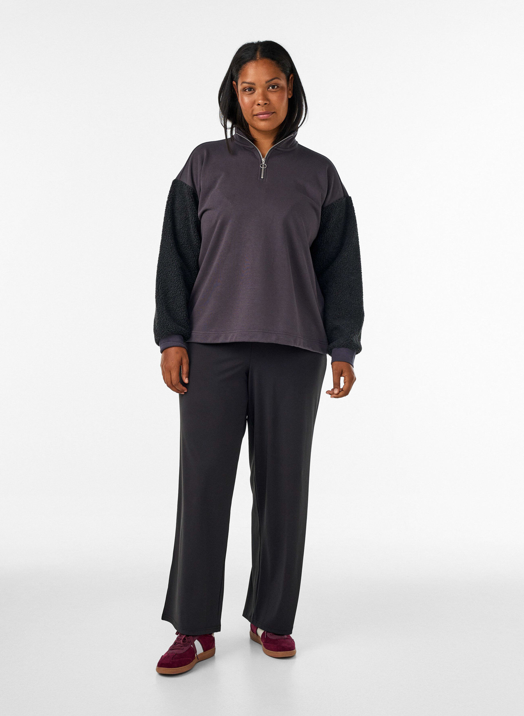 ZizziSweatshirt avec manches en mati&egrave;re teddy et col montant, Gris anthracite, Model image number 1