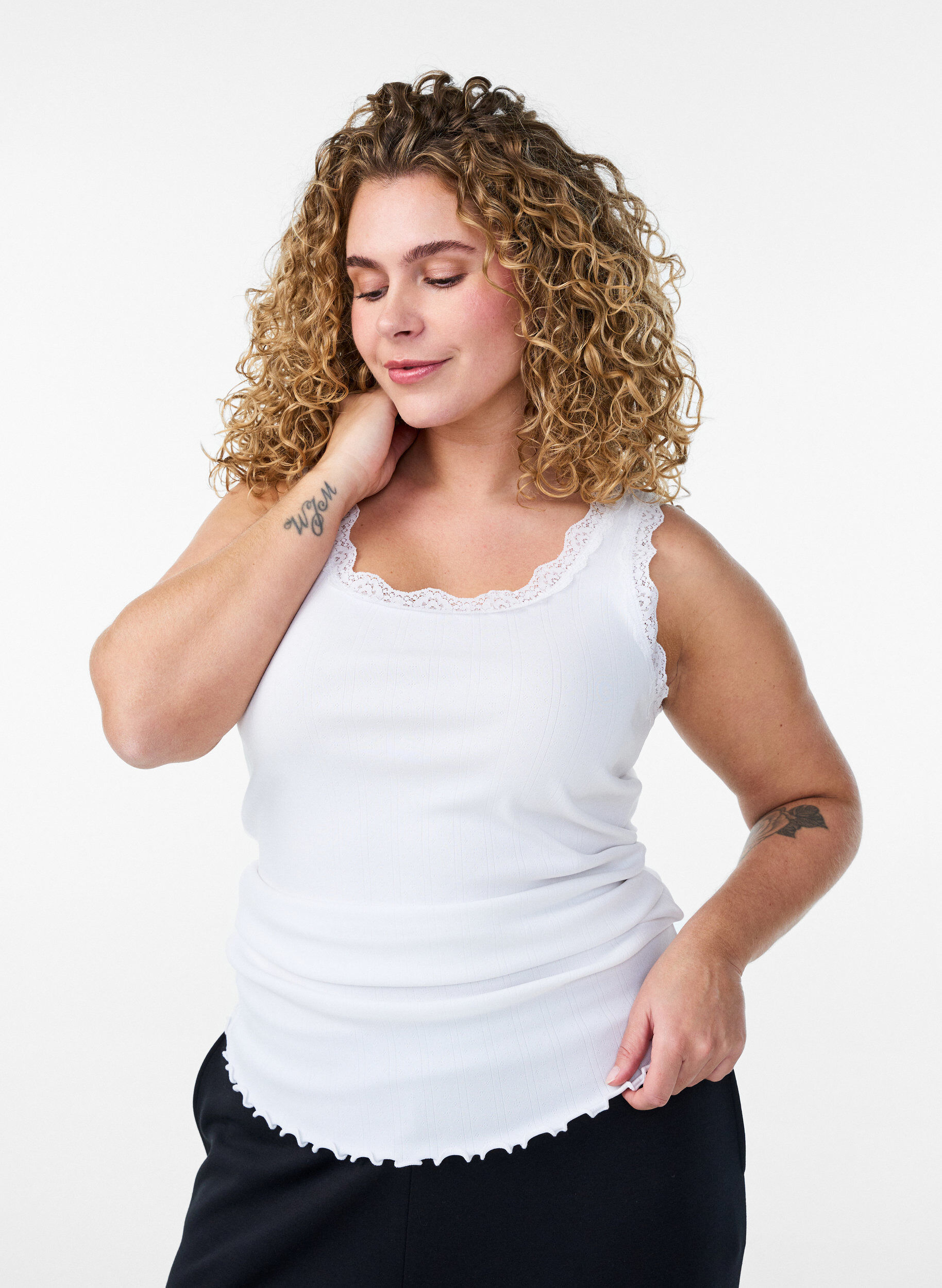 Zizzi Tanktop mit Spitzen und Lochstickerei, Wei&szlig;, Model image number 0