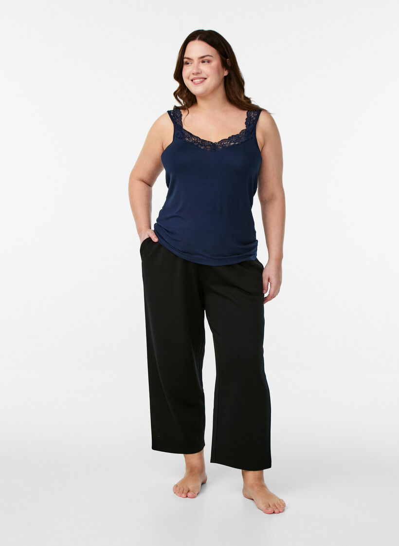 Top aus Viskose mit Spitzensaum, Blau, Model image number 1