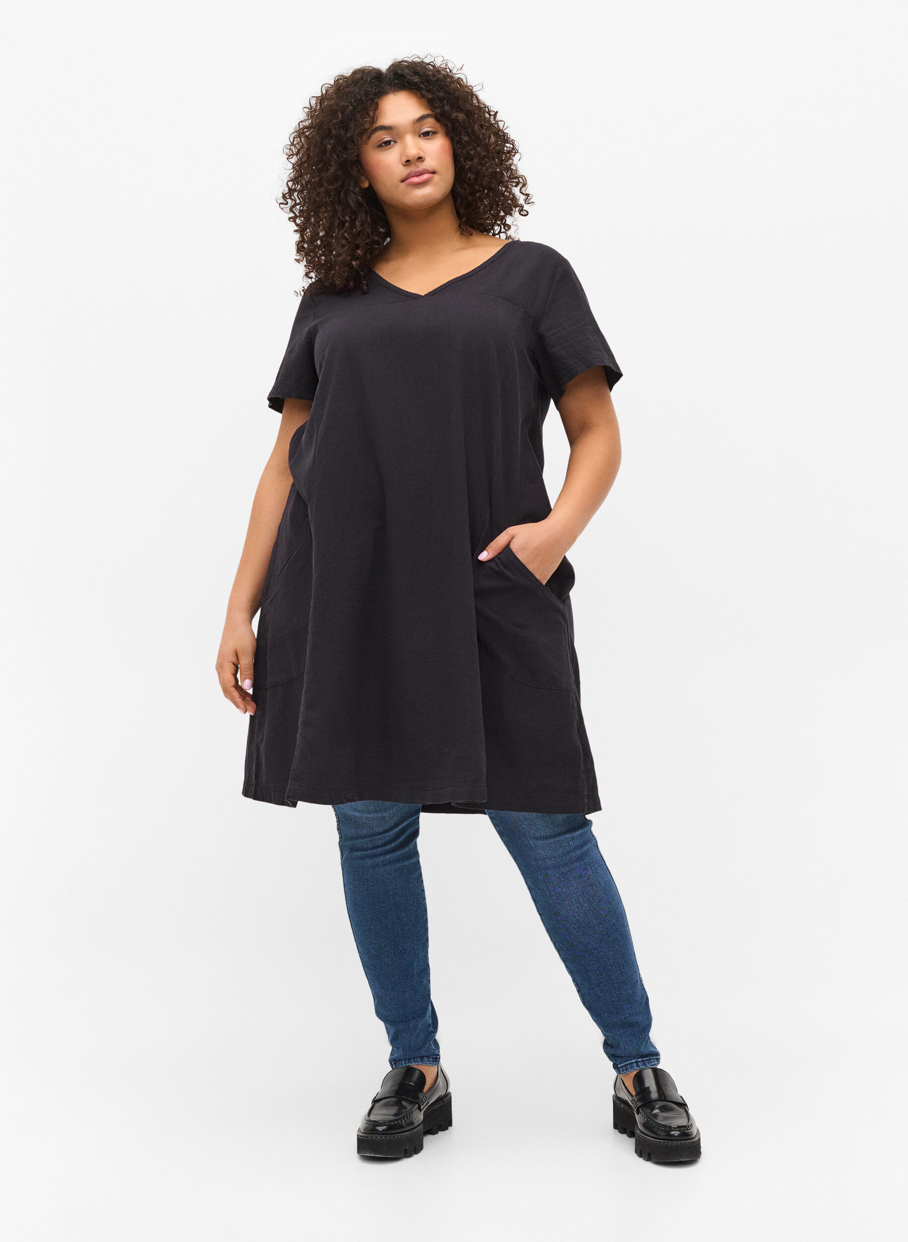 Zizzi Kurzarm Kleid aus Baumwolle, Schwarz, Model image number 1