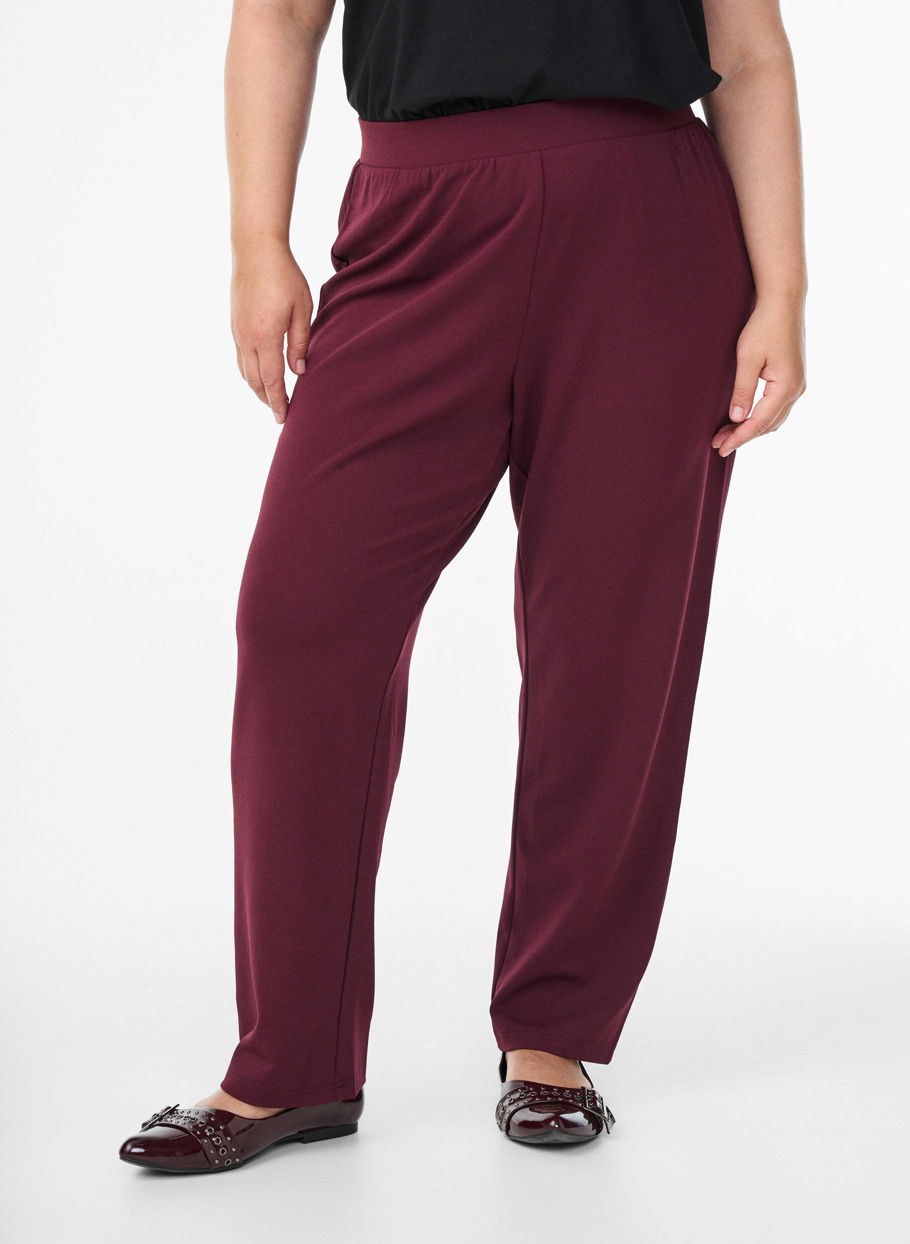 Zizzi Hose mit gerader Passform, Rot, Model image number 2