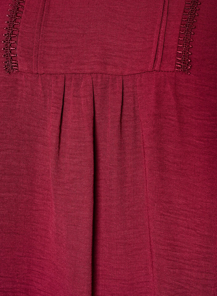 Blouse avec col en V et bande en crochet, Rouge, Packshot image number 2