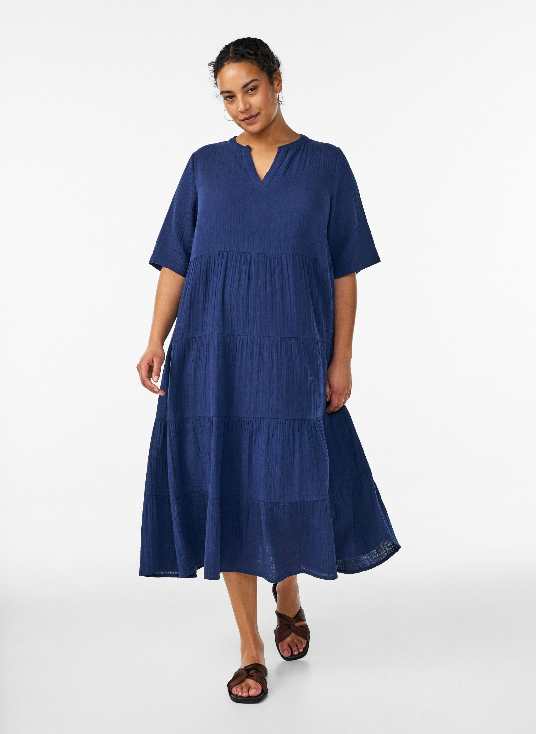 Robe midi coupe &eacute;vas&eacute;e en mousseline de coton, Bleu, Model
