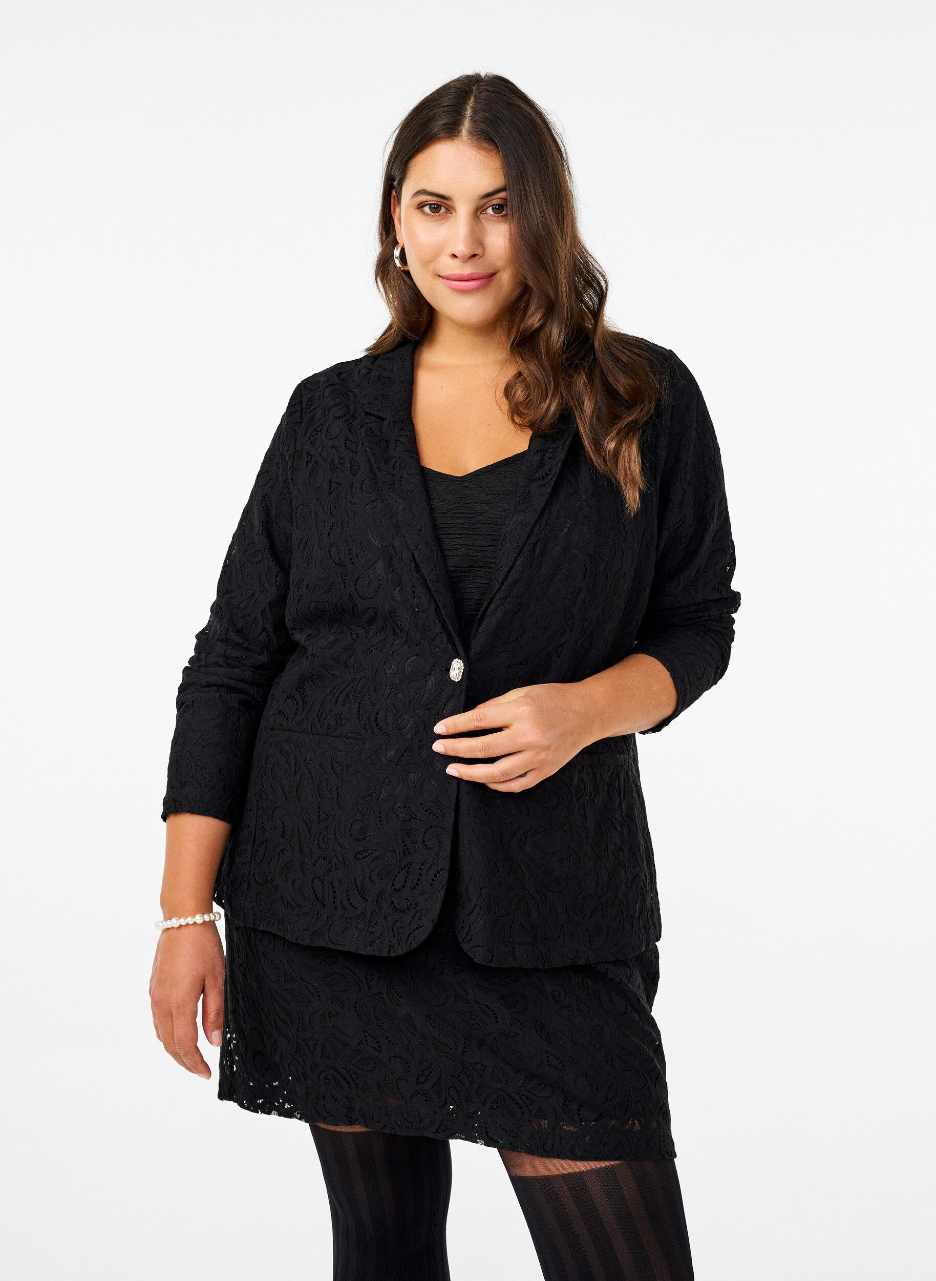 Zizzi Spitzenblazer mit Taschen, Black, Model image number 0