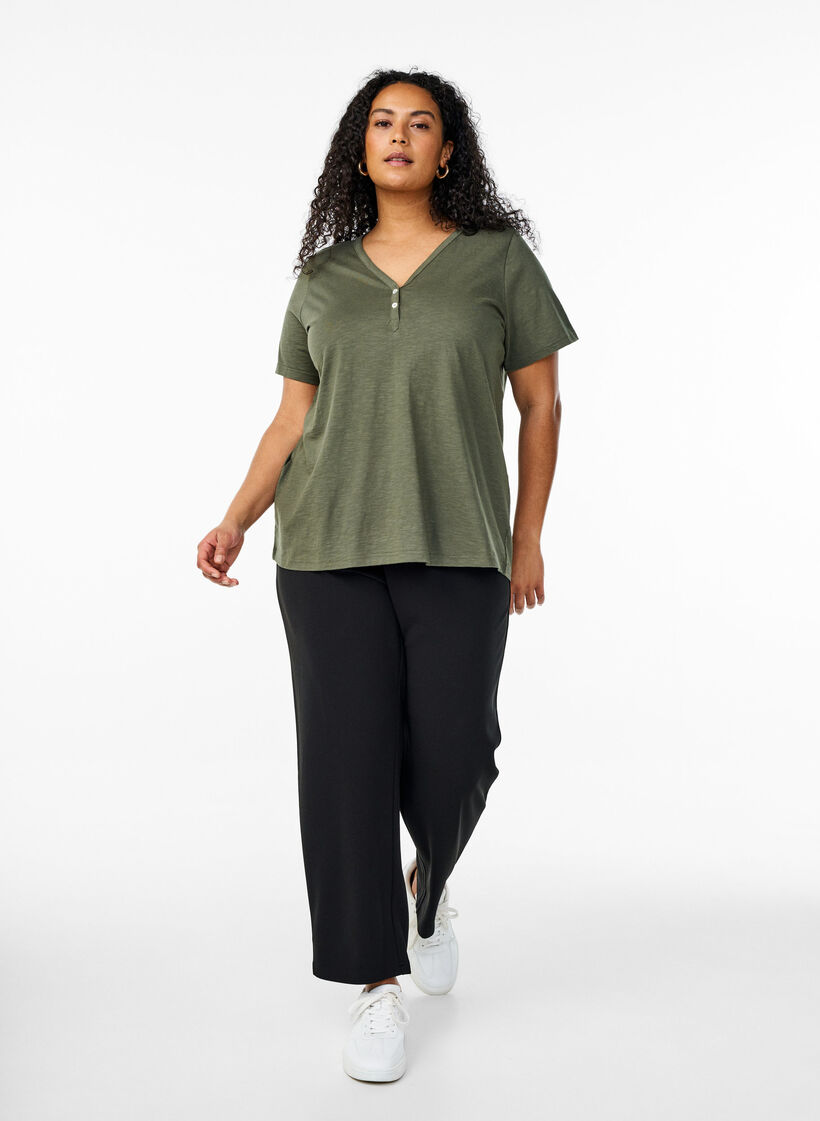 FLASH - T-Shirt mit Knopfleiste, Gr&uuml;n, Model image number 1