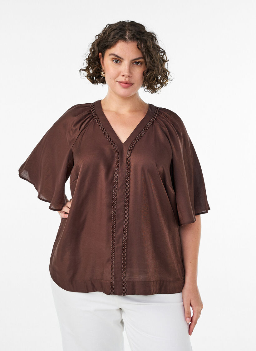 Blouse en viscose avec col en V et d&eacute;tails d&eacute;coratifs, Marron, Model image number 0