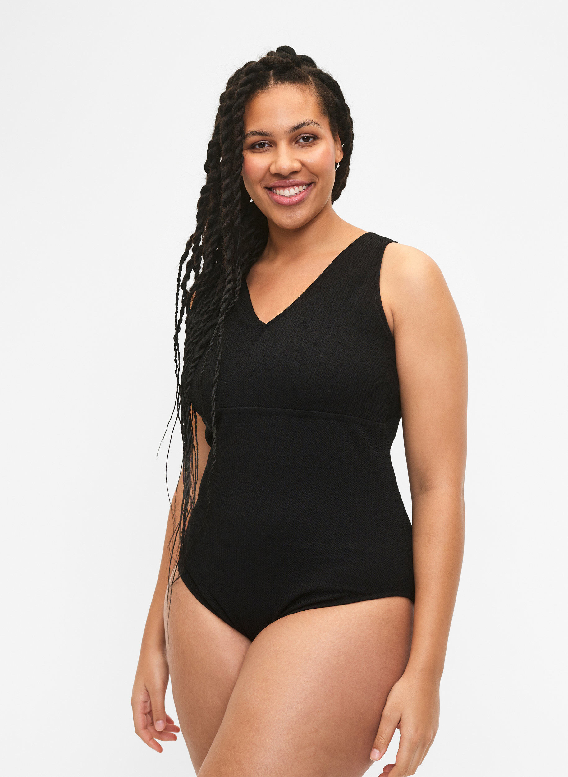 Zizzi Maillot de bain avec texture en cr&ecirc;pe et effet enveloppant, Black, Model image number 0