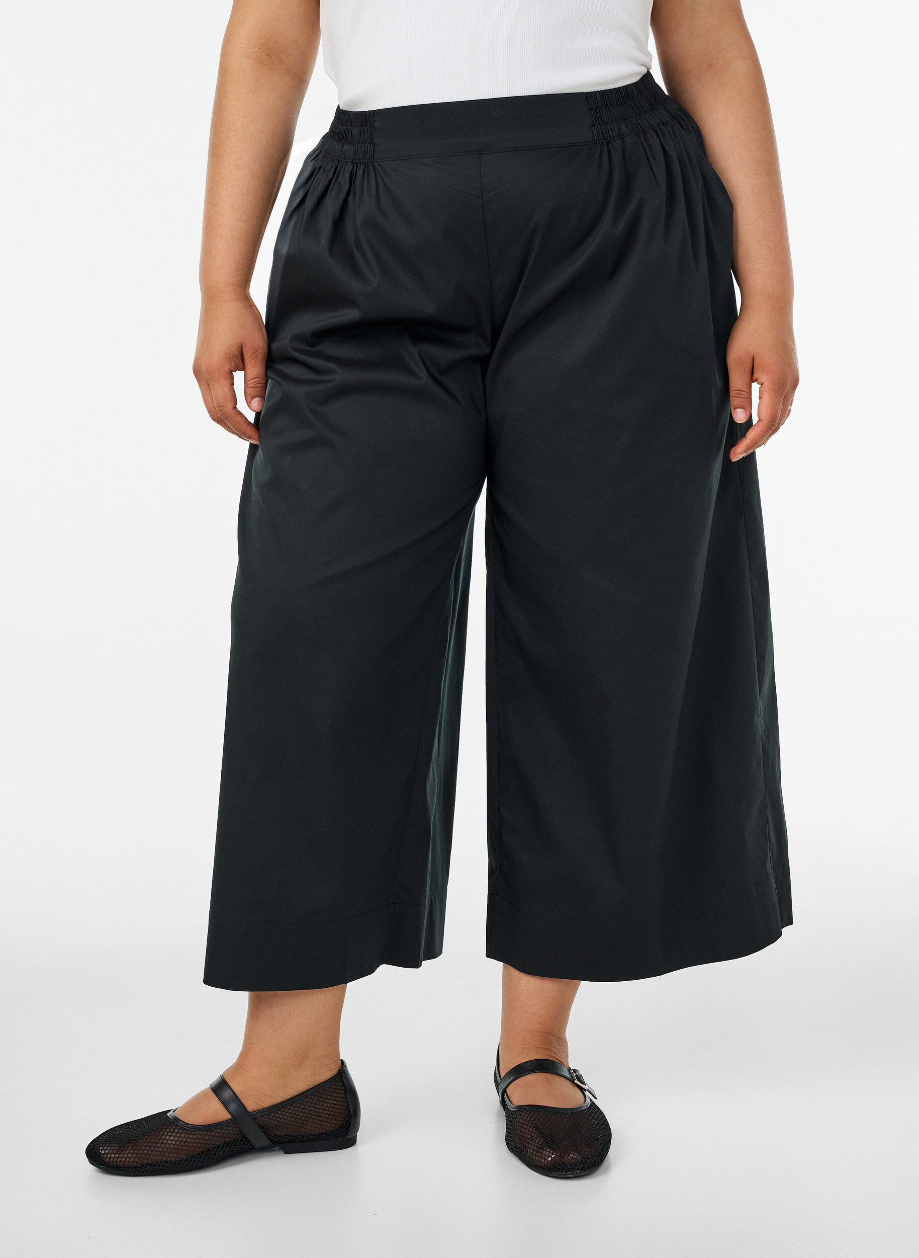 ZizziJupe-culotte avec ceinture &eacute;lastique et jambes amples, Noir, Model image number 2