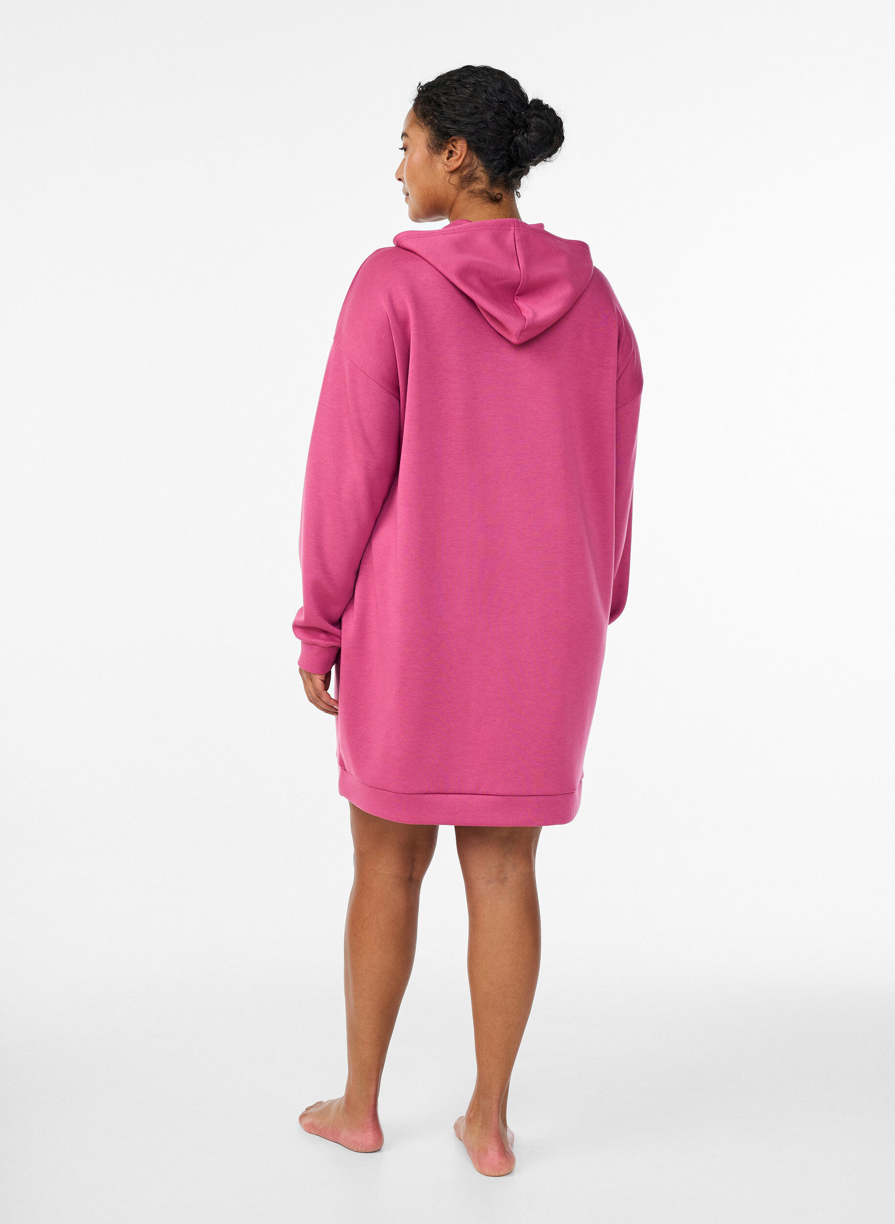 Zizzi Kurzes Hoodiekleid mit K&auml;ngurutasche, Rot, Model image number 2