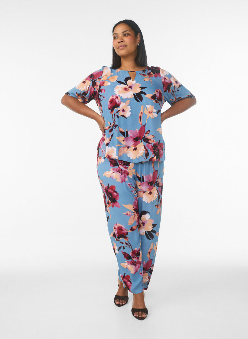 Blouse &agrave; manches courtes en viscose imprim&eacute;e, Bleu, Model image number 1