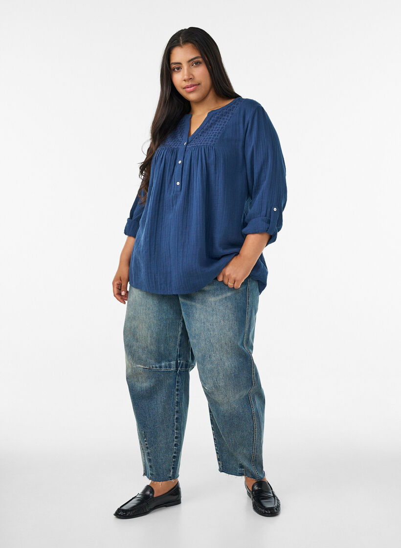 Blouse en mousseline de coton avec broderie anglaise, Bleu, Model image number 1