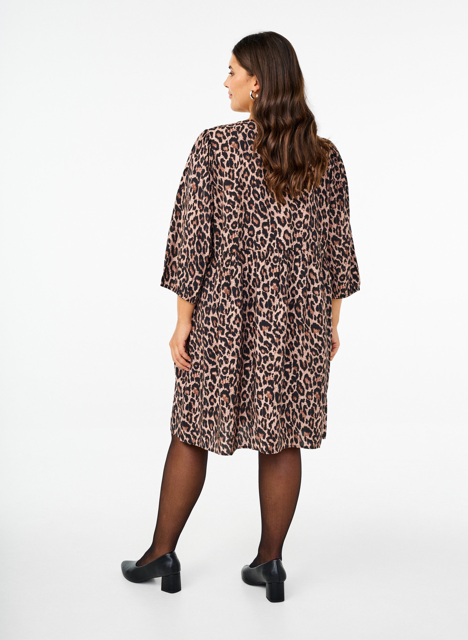 Zizzi Kleid mit Schleifen und 3/4-&Auml;rmeln, LEO AOP, Model image number 1