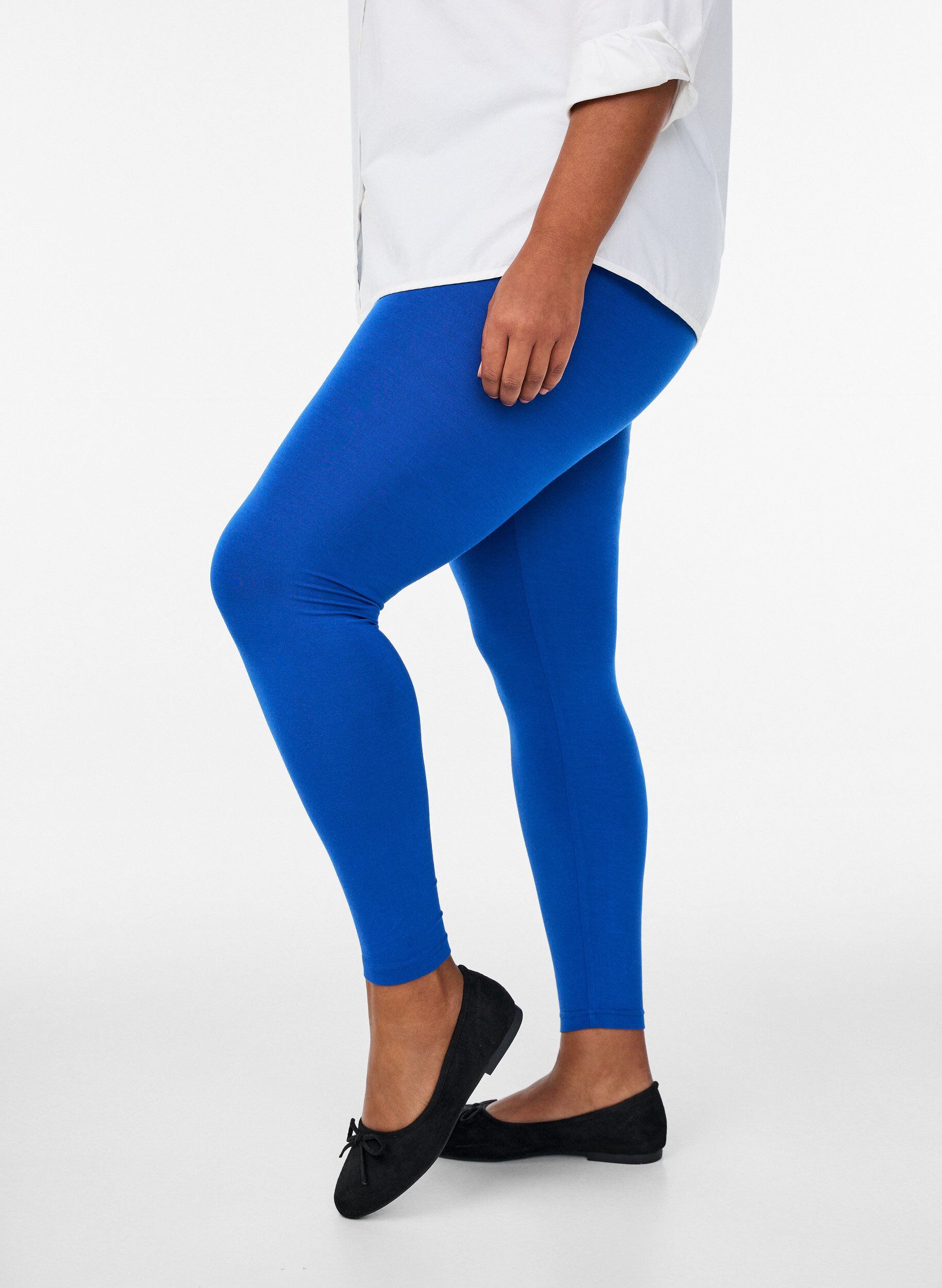 Basic-Leggings aus Viskose, Blau, Model
