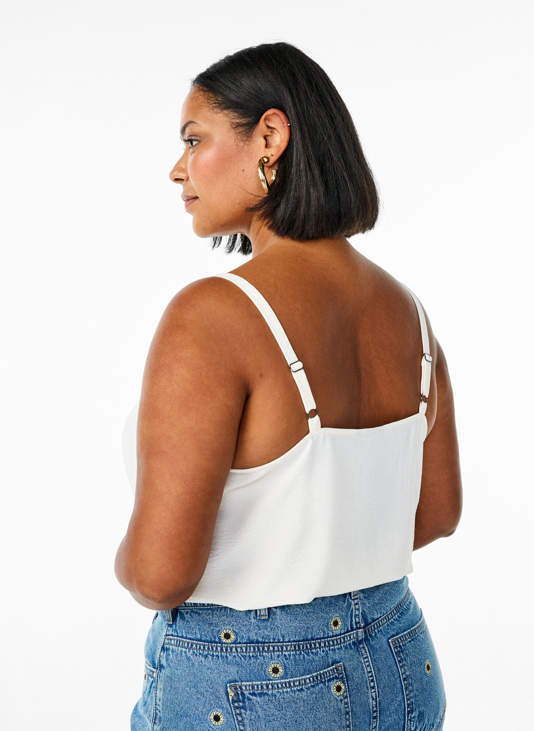 Zizzi Haut avec un ourlet ondul&eacute;, Vanille, Model image number 2