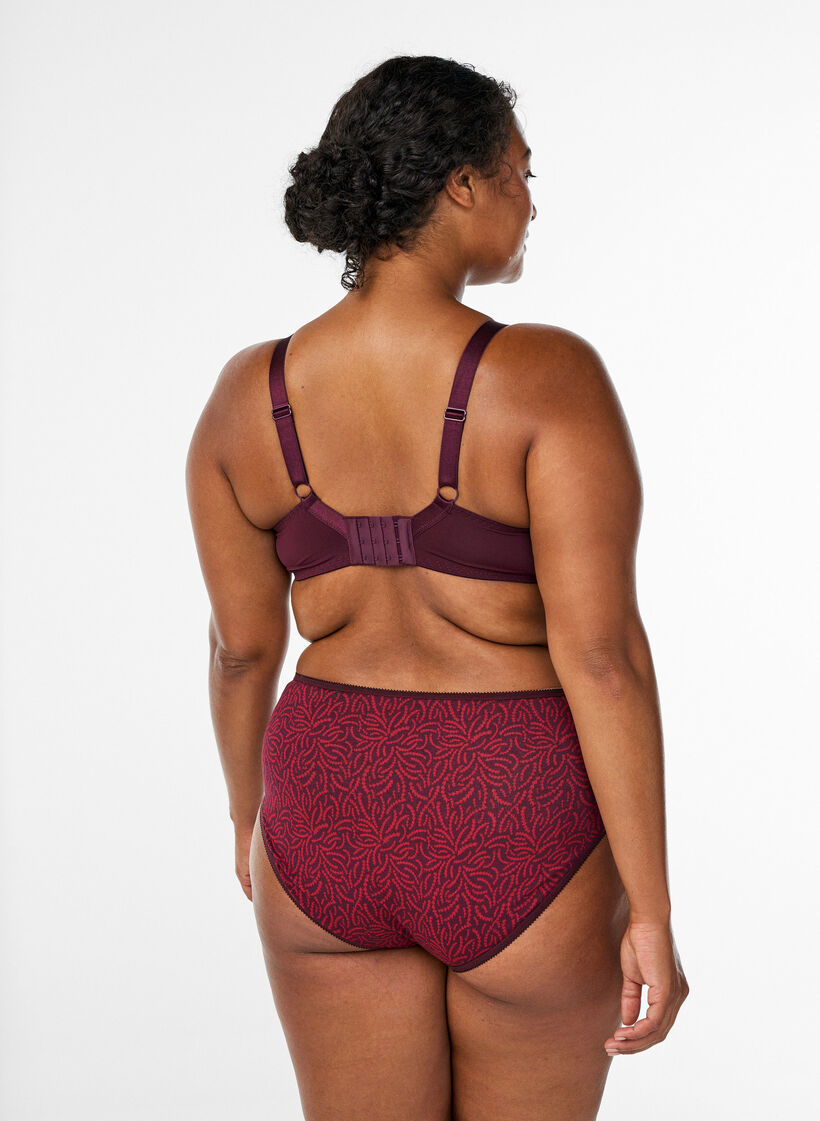 Soutien-gorge rembourr&eacute; en dentelle avec armatures, Bordeaux, Model image number 2