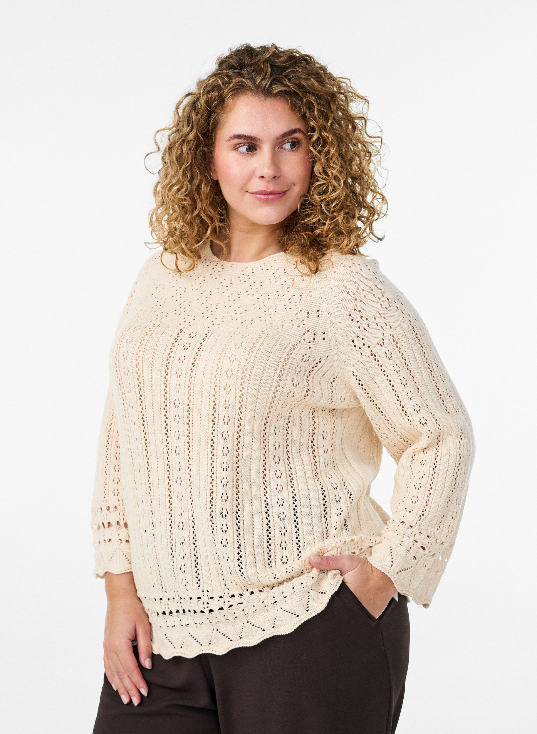 Zizzi Top en maille avec broderie eyelet et manches 3/4, Beige, Model image number 0