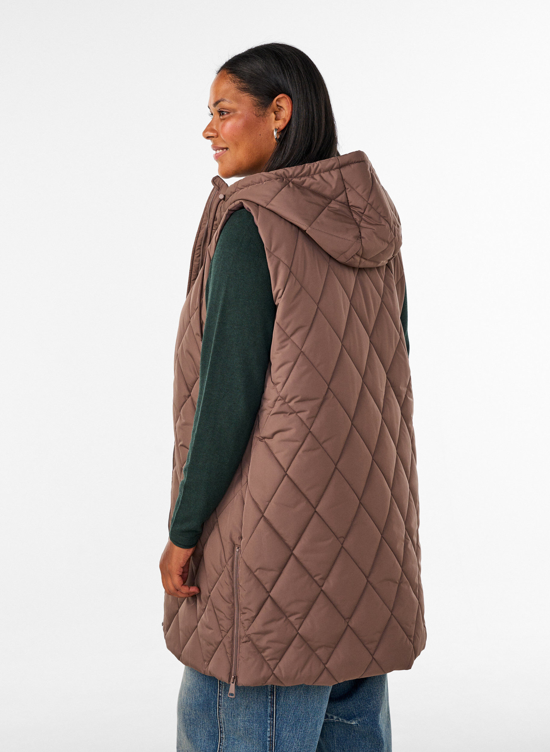 ZizziGilet matelass&eacute; mi-long &agrave; capuche, Marron, Model image number 2