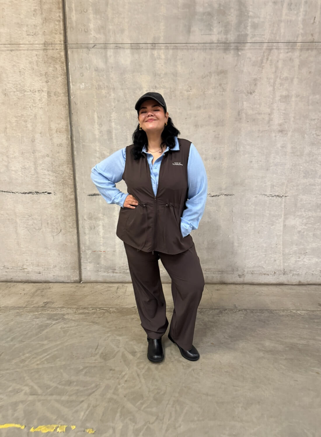 Braune und blaue Nuancen, , Model