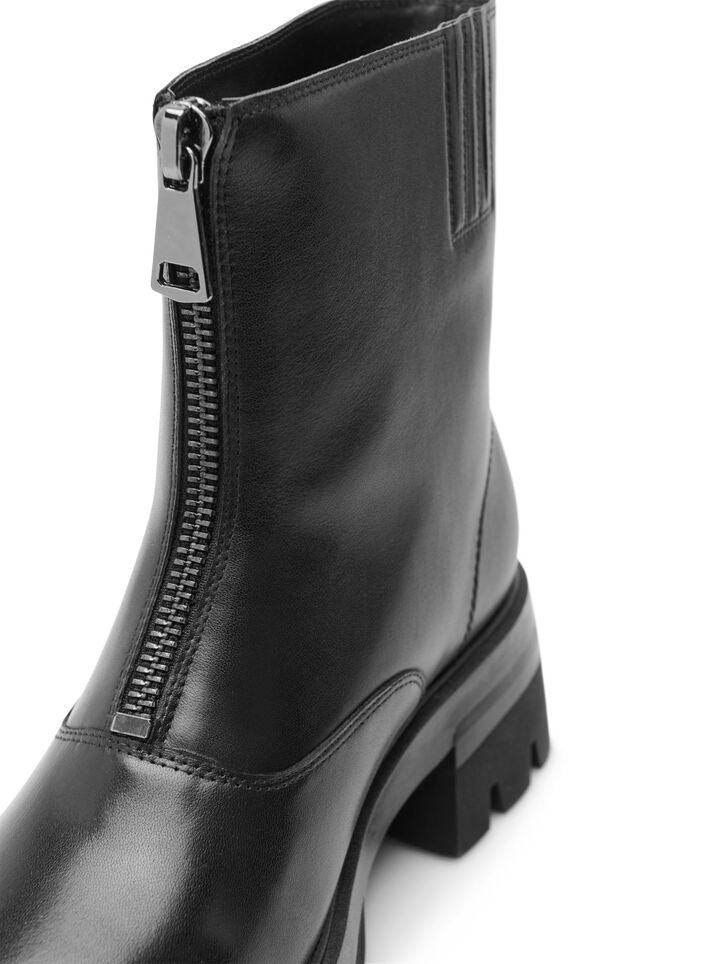 Bottes en cuir courtes et larges avec fermeture éclair, Black, Packshot image number 4